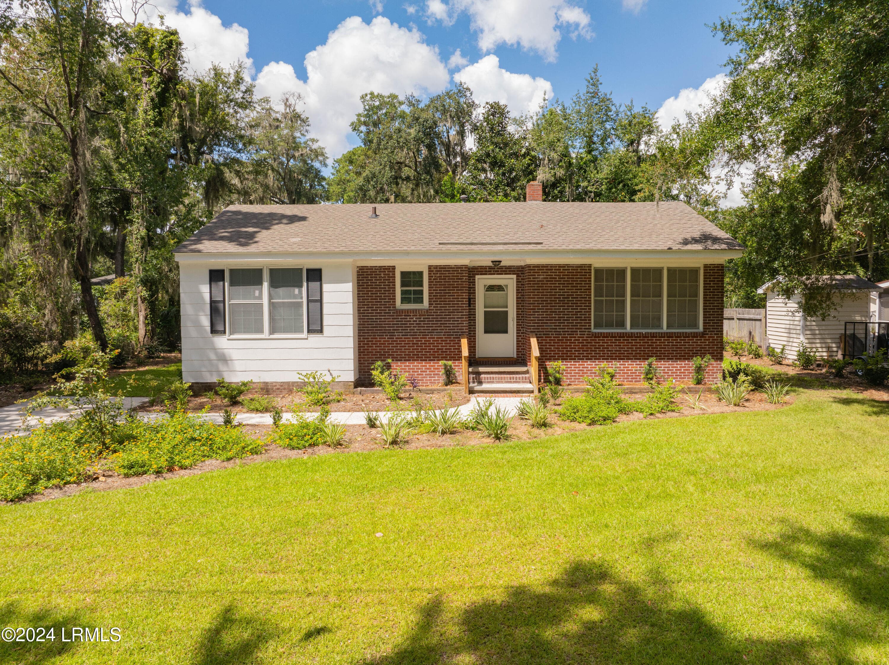 Front of Structure - 2002 Roper Street, Beaufort, SC 29902