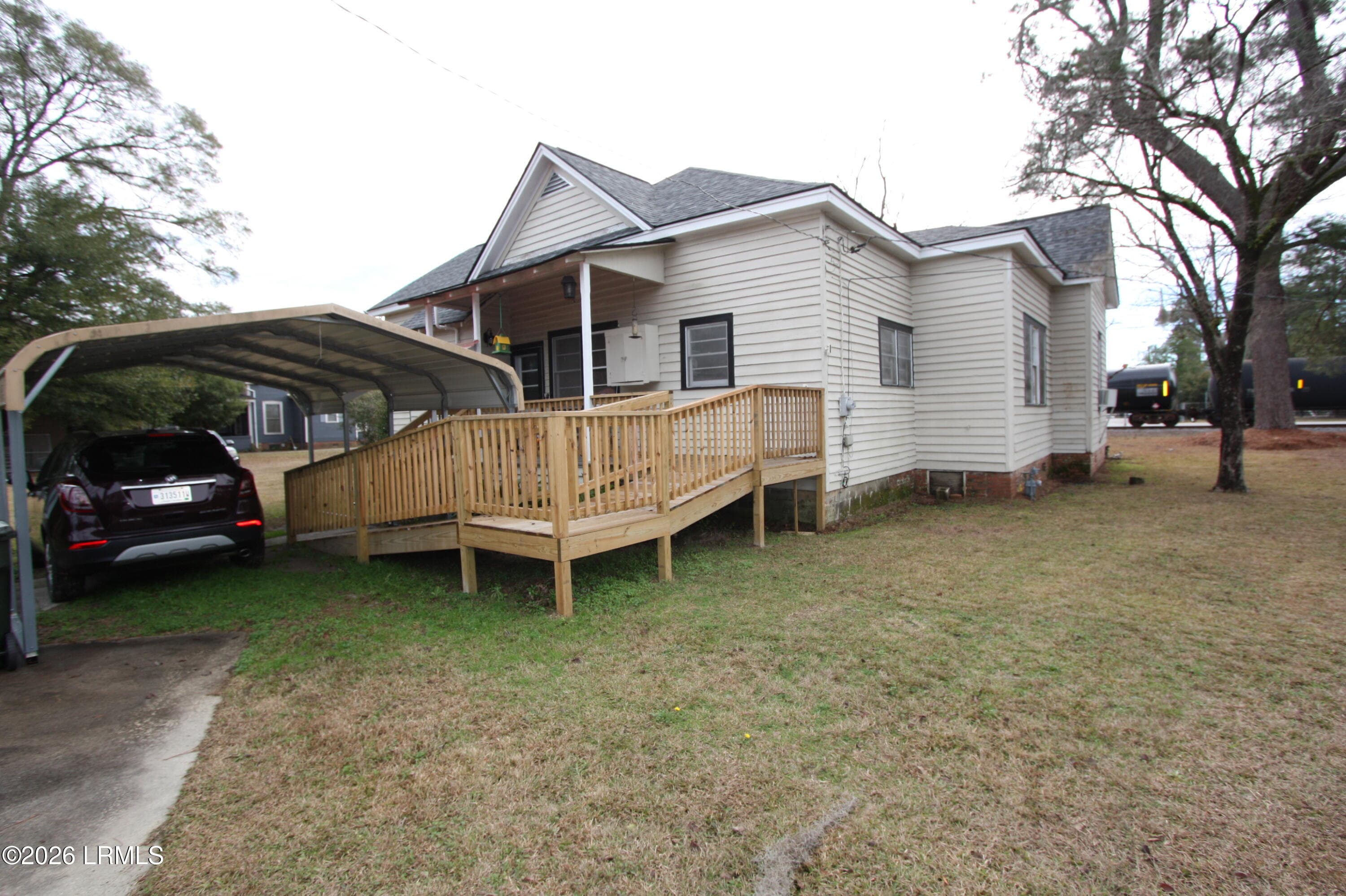 IMG_8715 - 626 N Railroad Avenue, Brunson, SC 29911