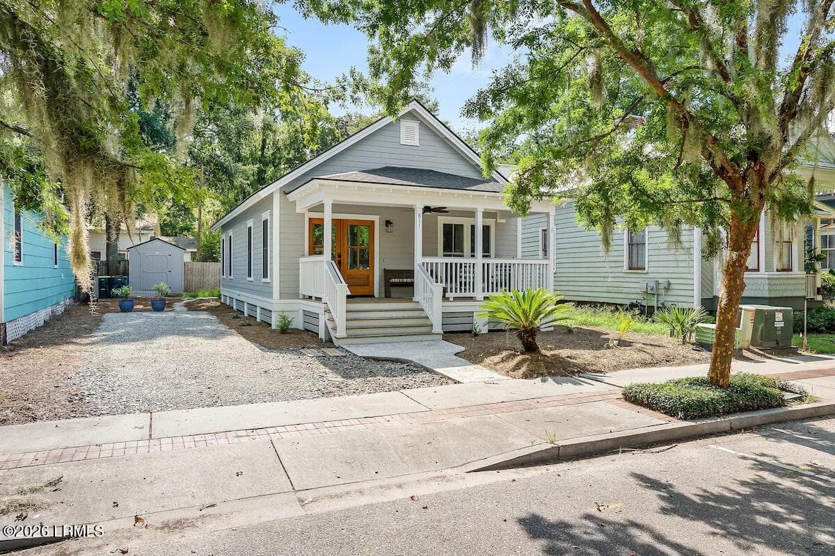 Front - 811 Bladen Street, Beaufort, SC 29902
