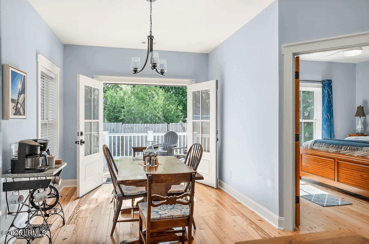 811 Bladen Dining Area & Back Porch - 811 Bladen Street, Beaufort, SC 29902