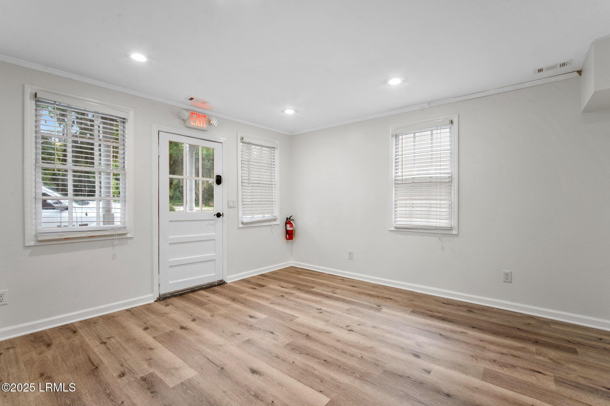 3-web-or-mls-DSC00457 - 609 Carteret Street, Beaufort, SC 29902