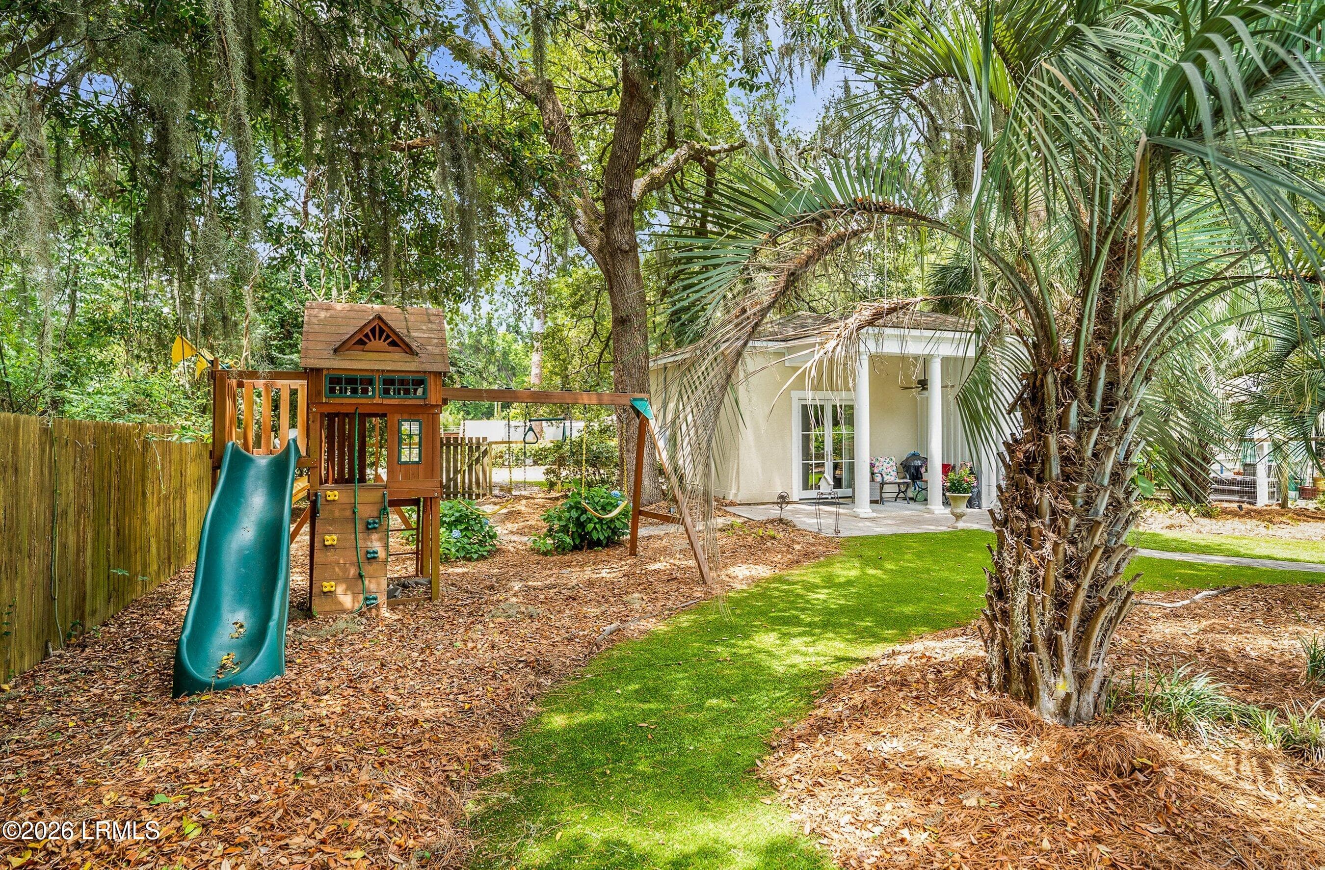 DSC02186-125-1.jpg-SMALL - 864 Ribaut Road, Beaufort, SC 29902