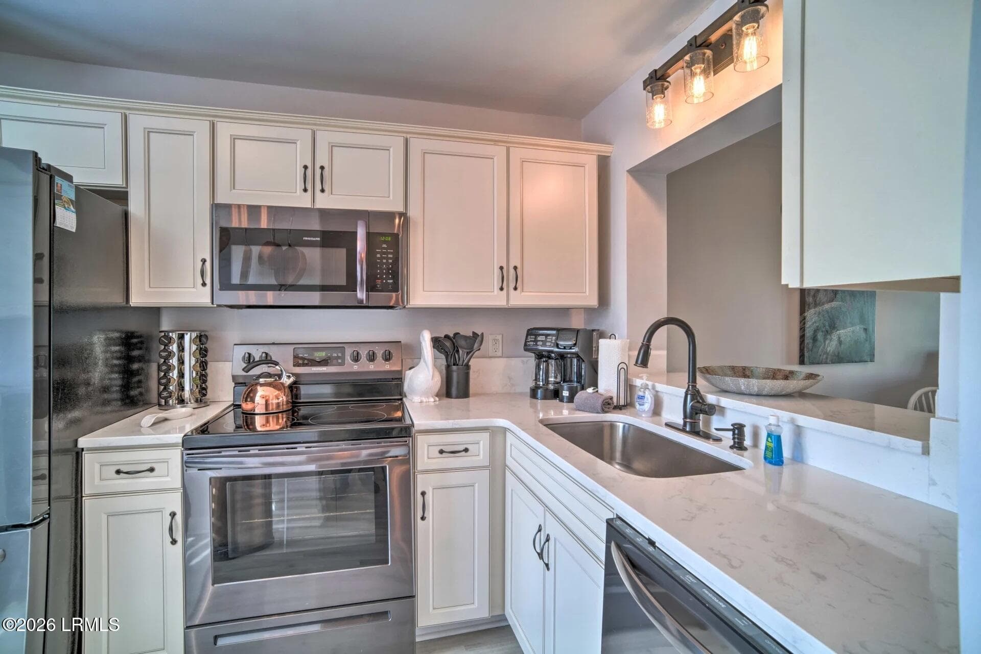 a0F4P00000RHGgfUAH_Kitchen - 3 Cedar Reef Drive E106, St. Helena Island, SC 29920