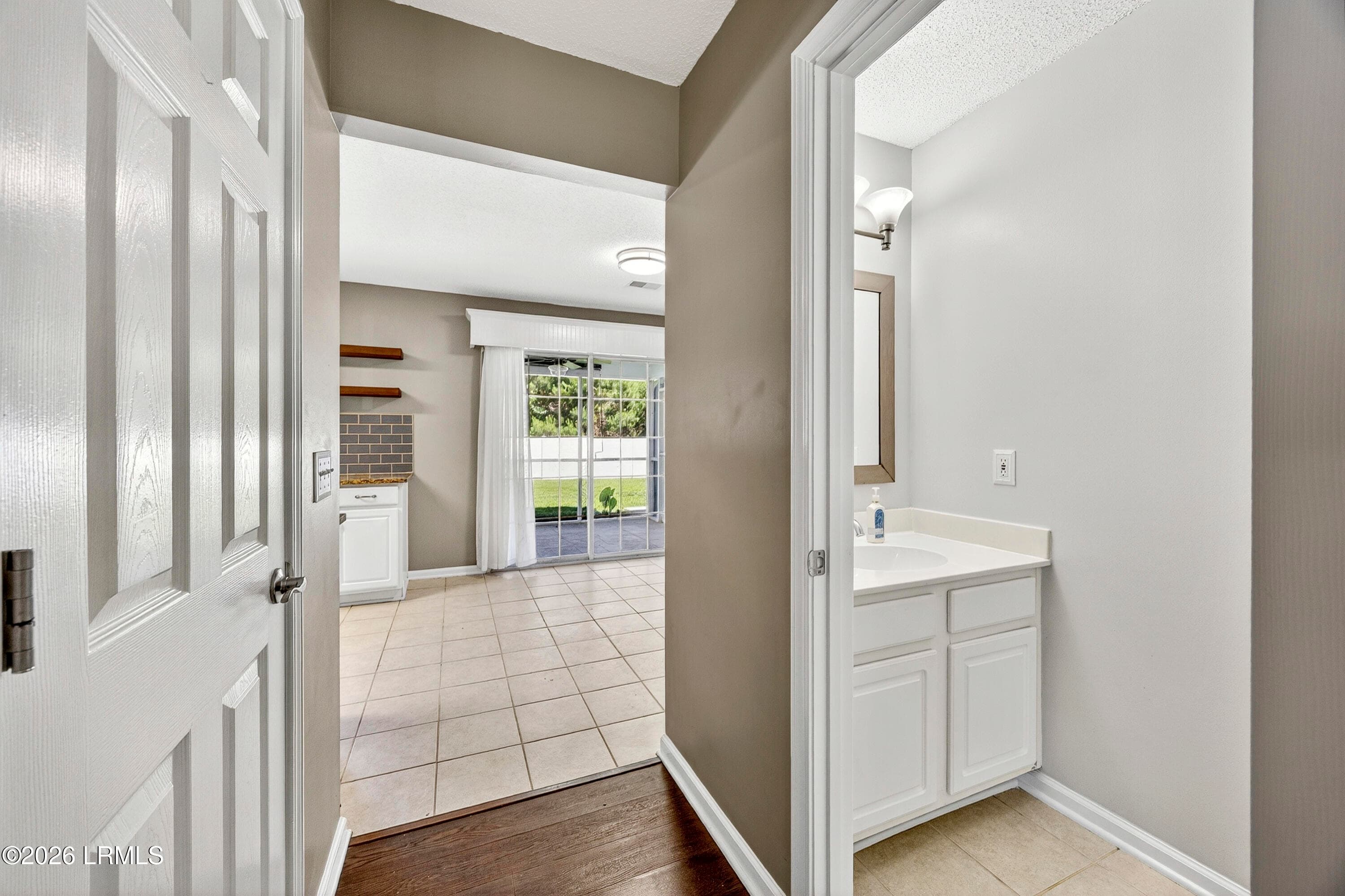7. 41 Lakeside Dr - 41 Lakeside Drive, Bluffton, SC 29910