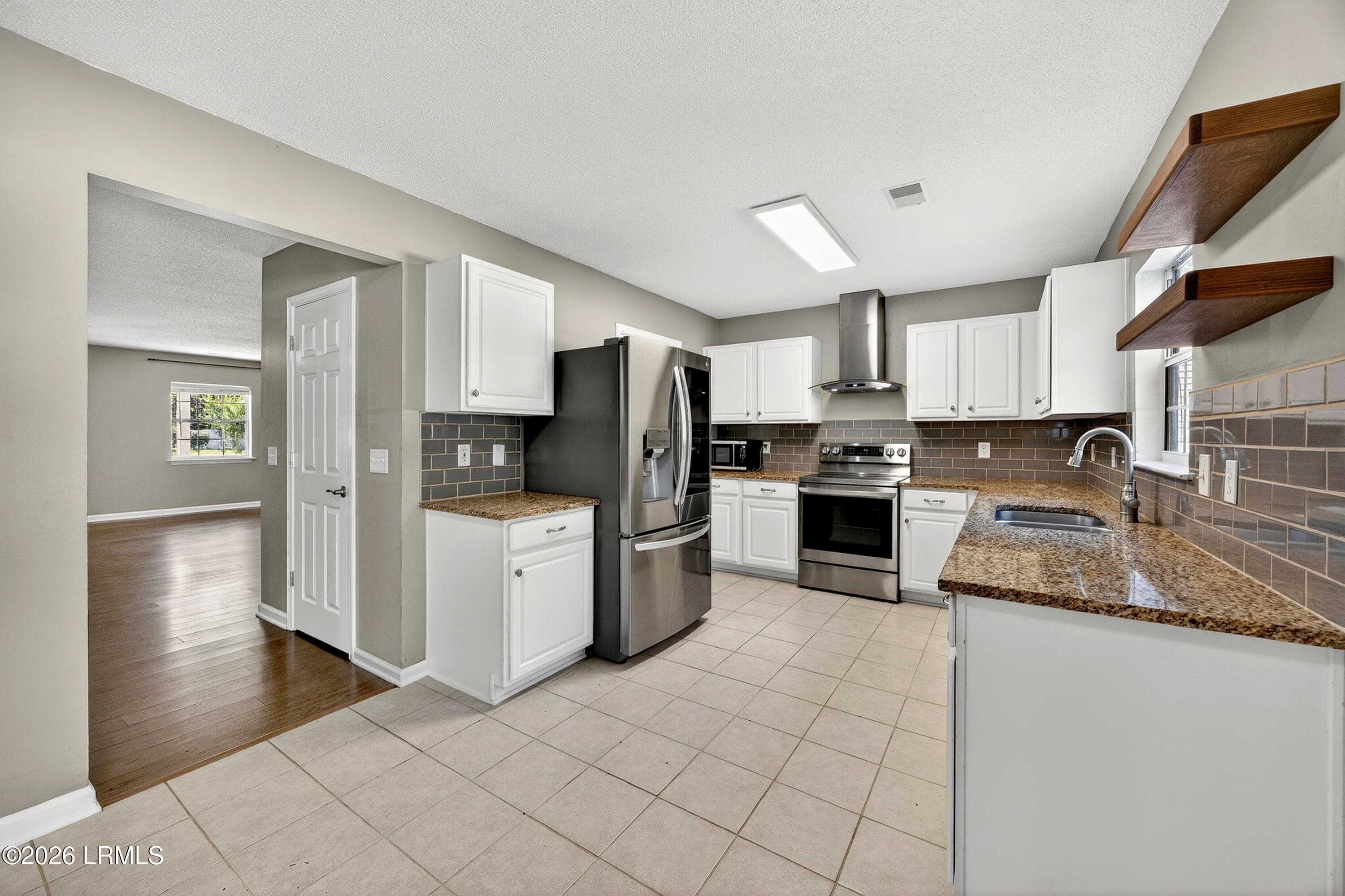 9. 41 Lakeside Dr - 41 Lakeside Drive, Bluffton, SC 29910