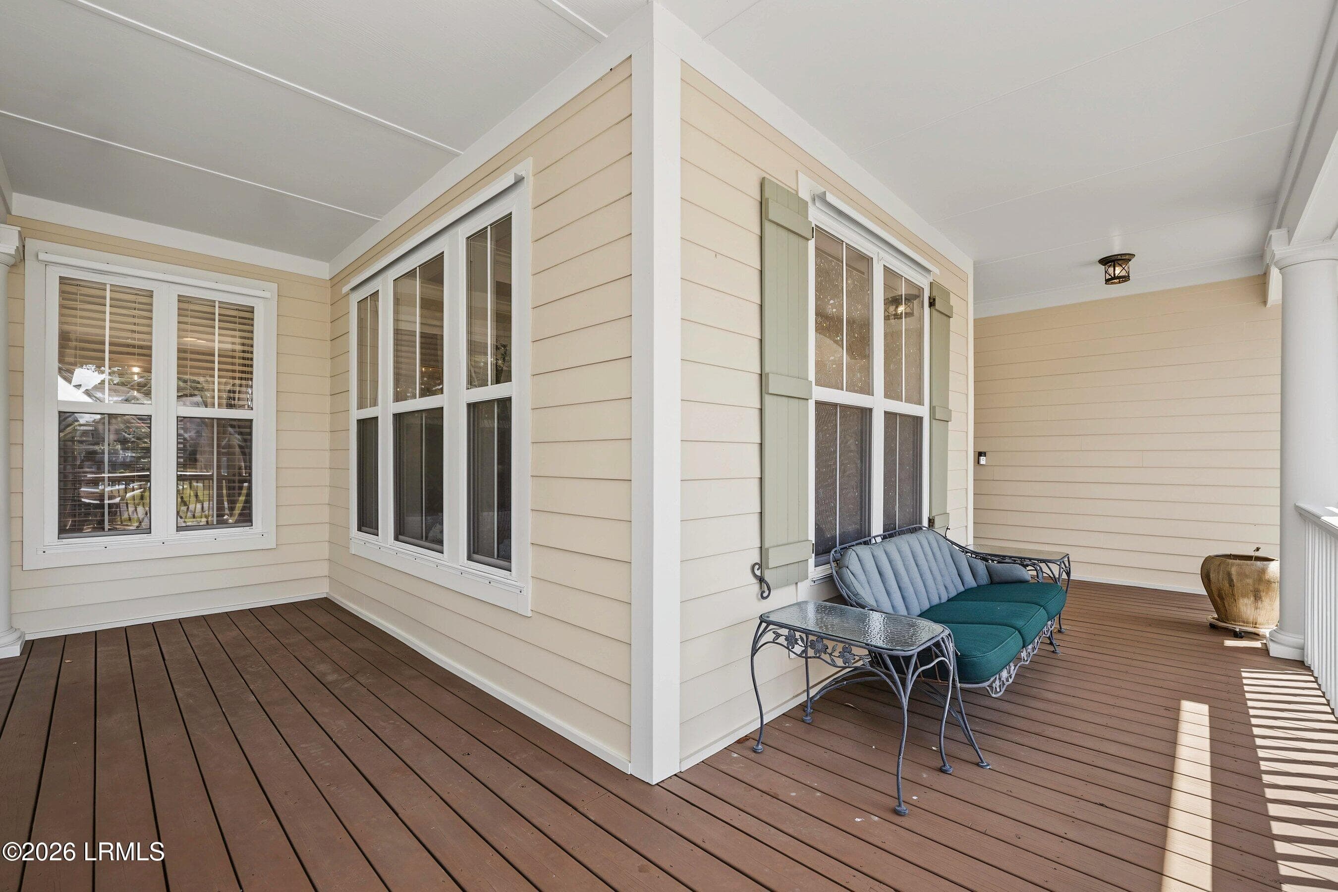Wrap Around Feature front Porch - 14 W National Boulevard, Beaufort, SC 29907