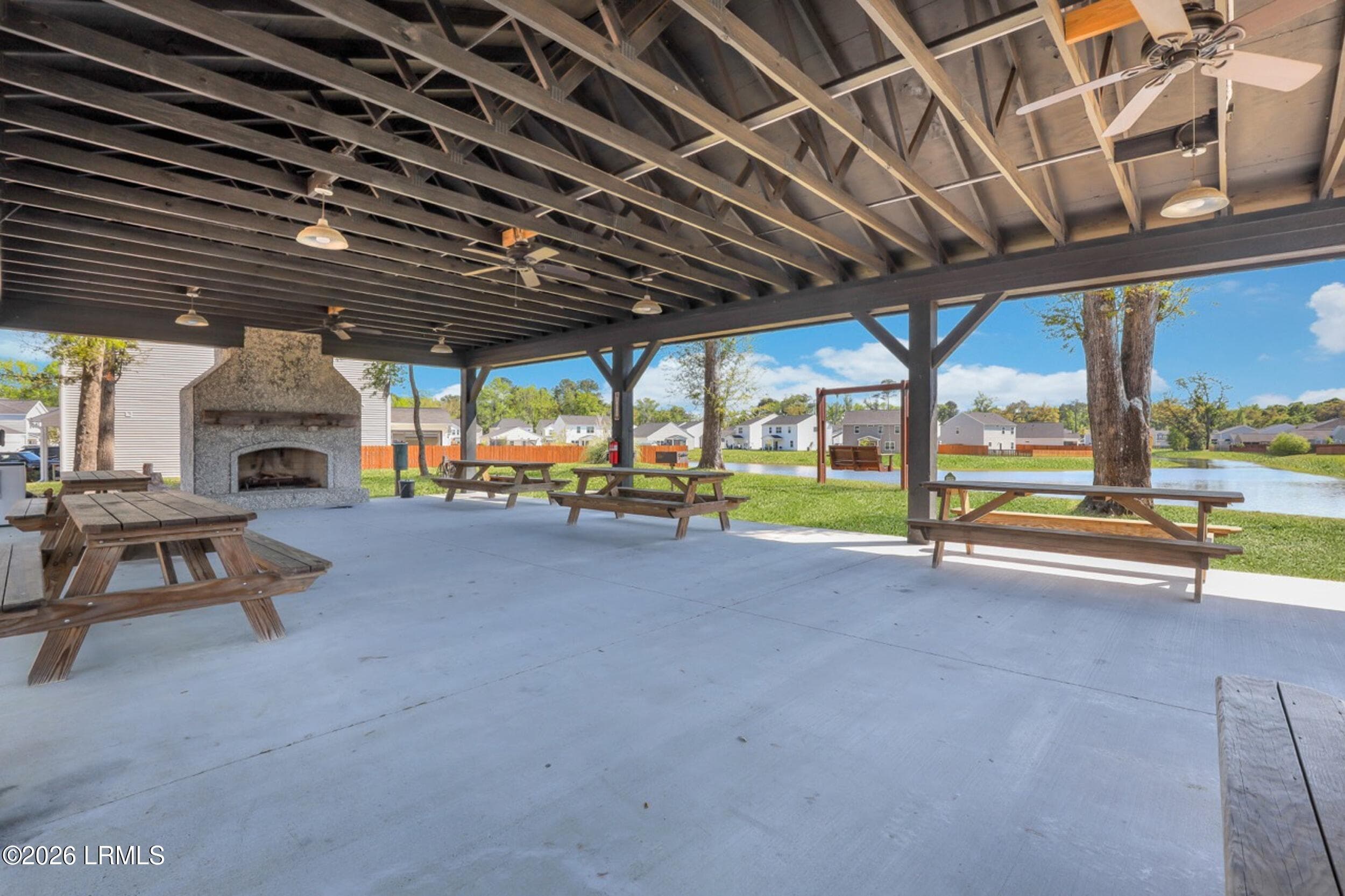 69_1x2a4289_1 - 147 Chestnut Street, Beaufort, SC 29906