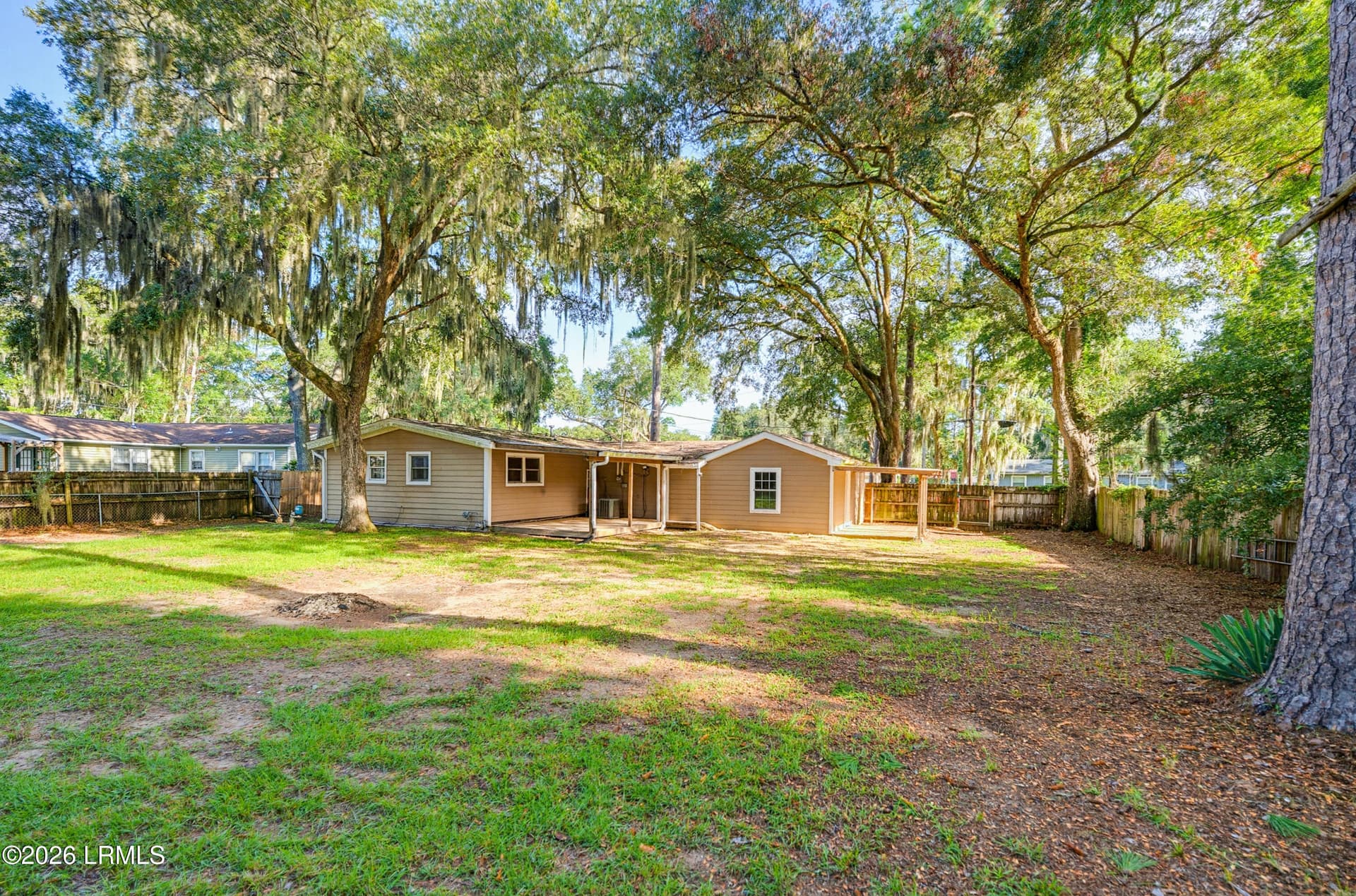DSC08338-156-1 - 2706 Rosemont Avenue, Port Royal, SC 29935