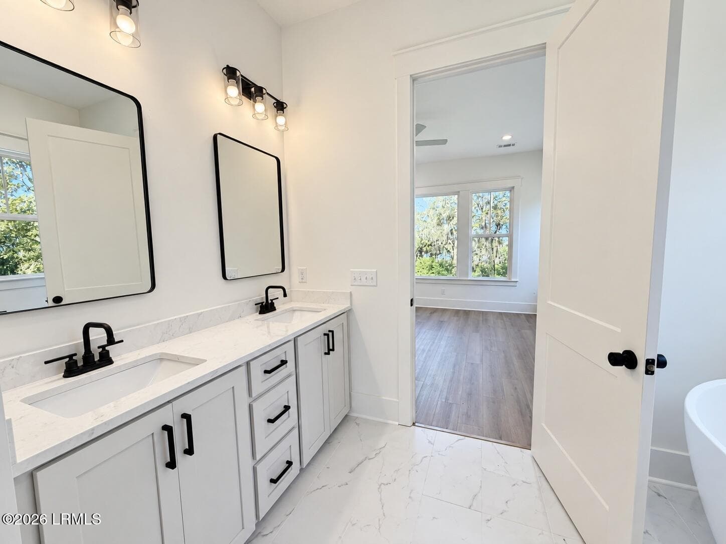 14_modern_bathroom_and_bright_bedroom_vi - 2493 Knowles Island Road, Ridgeland, SC 29936, Ridgeland