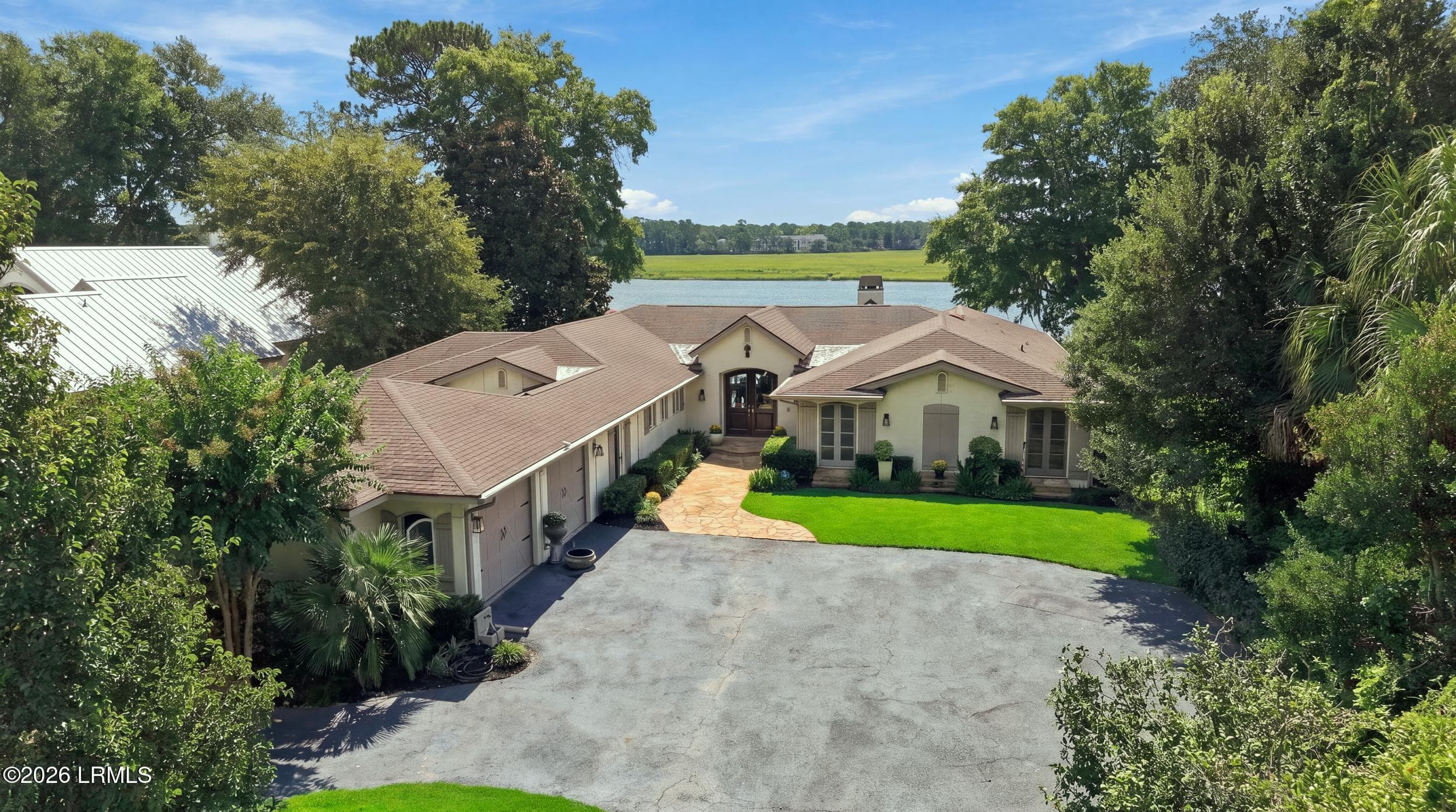 71_050_dji_20260921124317_0827_d_grass_f - 10 Widewater Road, Hilton Head Island, SC 29926, Hilton Head Island