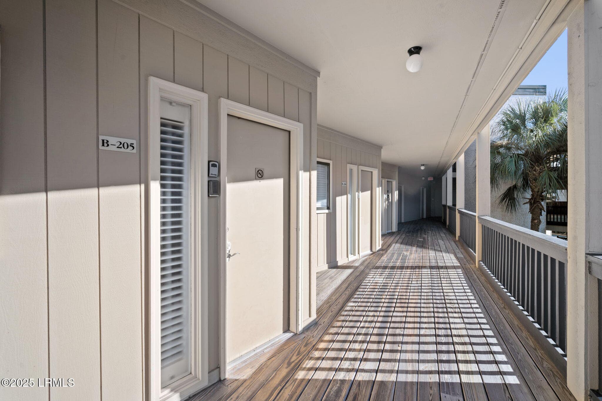 22-web-or-mls-DSC08292 - 40 Folly Field Road 205b, Hilton Head Island, SC 29928, Hilton Head Island