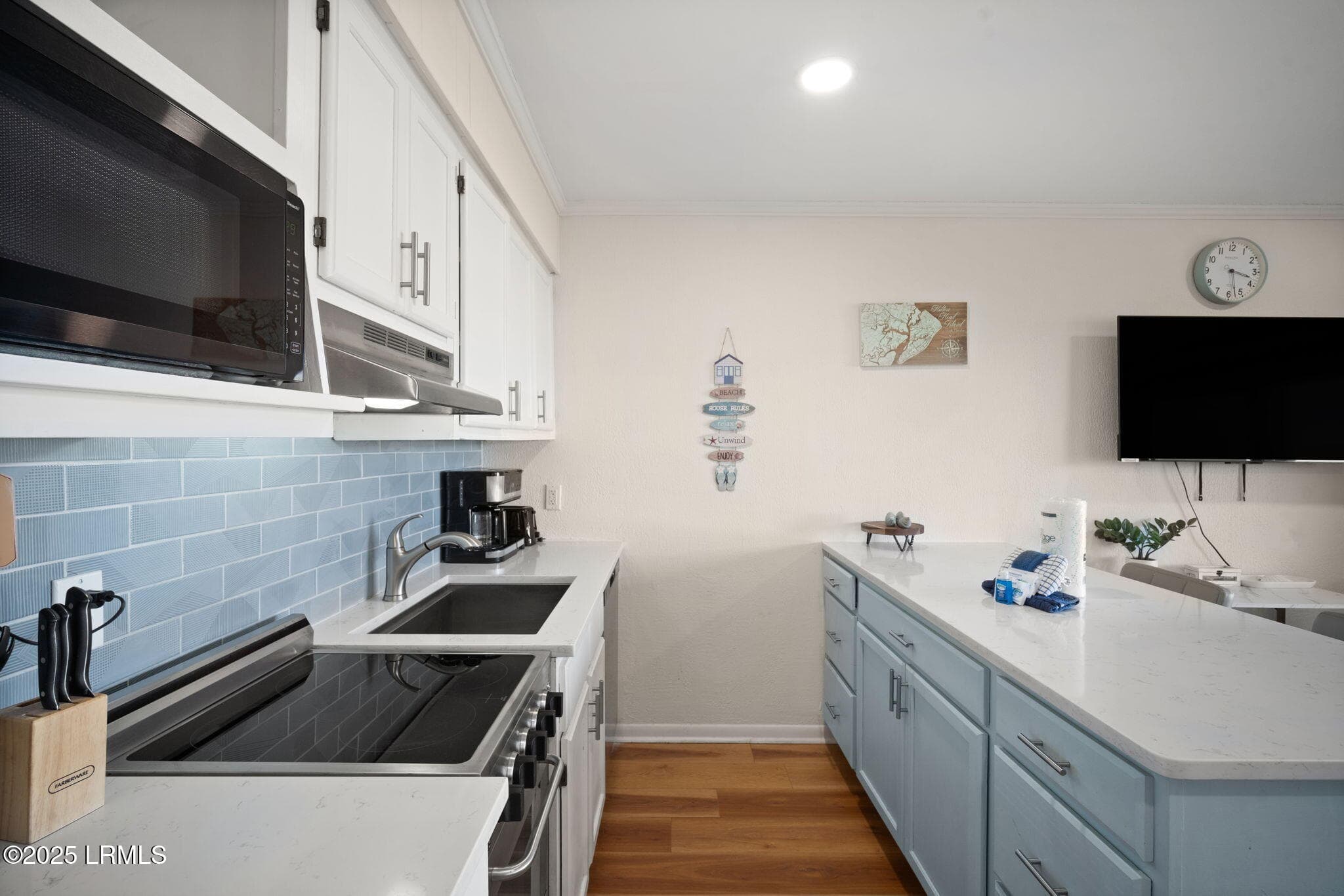 10-web-or-mls-DSC08226 - 40 Folly Field Road 205b, Hilton Head Island, SC 29928, Hilton Head Island