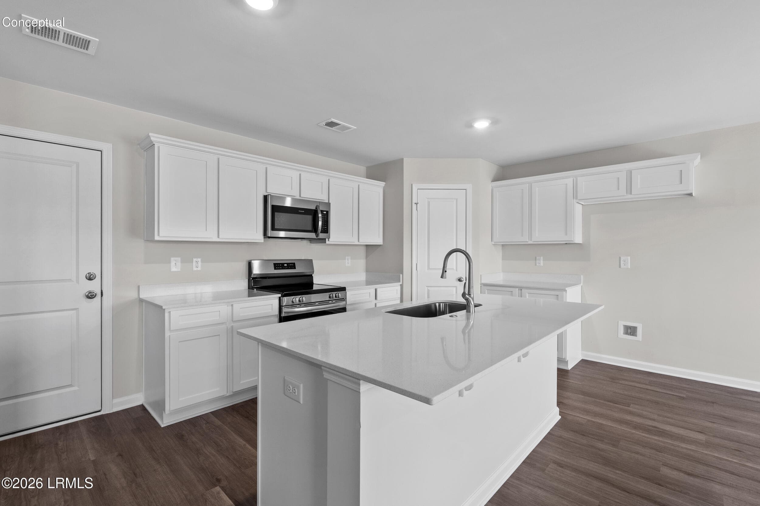 PS Cedar Kitchen Island ii - 113 Jinks Street, Yemassee, SC 29945, Yemassee