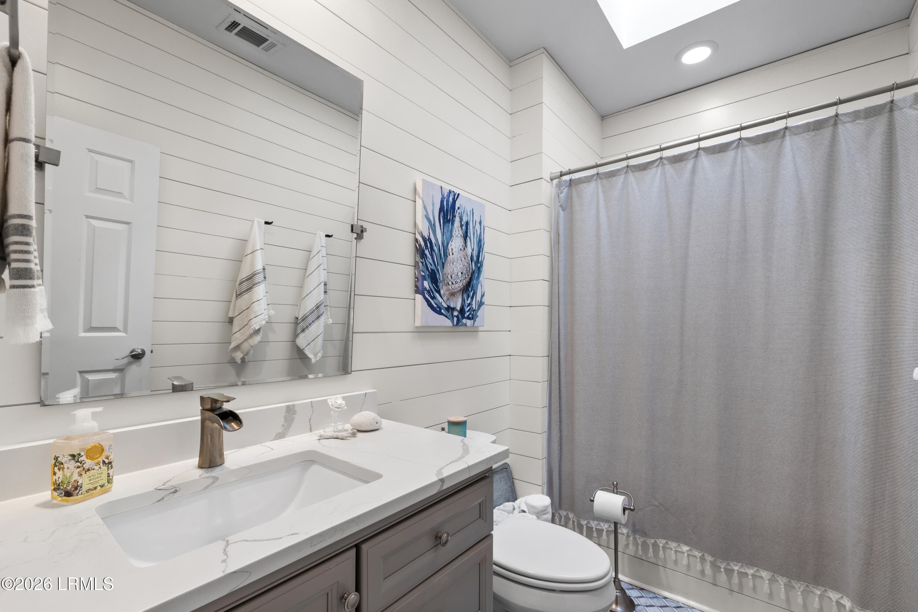 Guest Bath - 217 Locust Fence Road, St. Helena Island, SC 29920, St. Helena Island