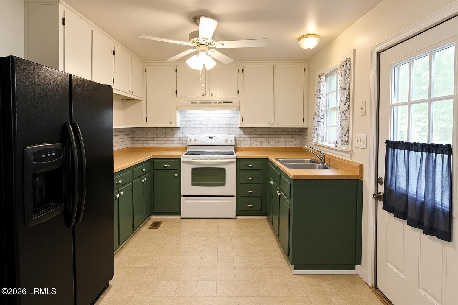 Kitchen - 2808 Third Street, Beaufort, SC 29902, Beaufort