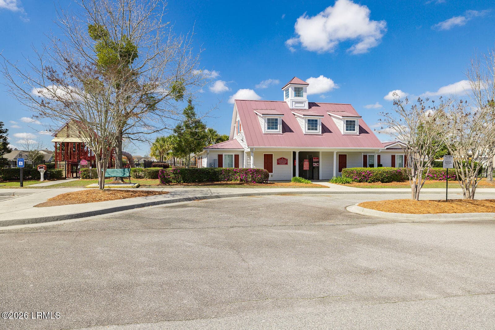 highlandsquare1 - 2 Fairgreen Street, Savannah, GA 31407