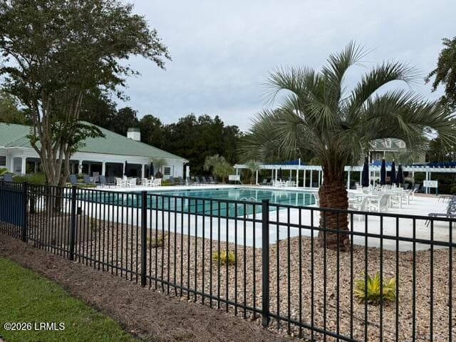 crscent pool - 27 Waterford Drive, Bluffton, SC 29910, Bluffton