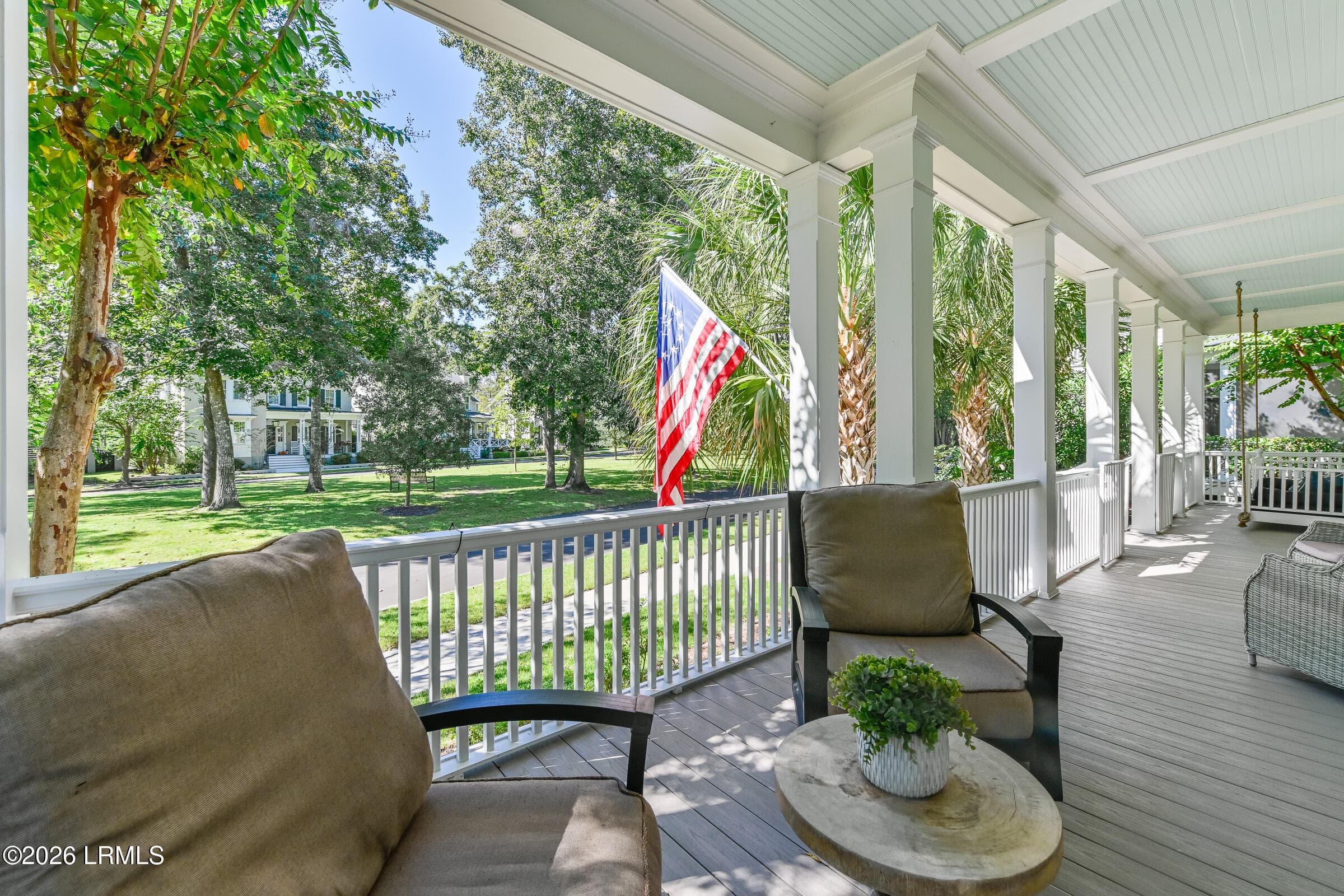 Front Porch - 75 N Eastover, Beaufort, SC 29906, Beaufort