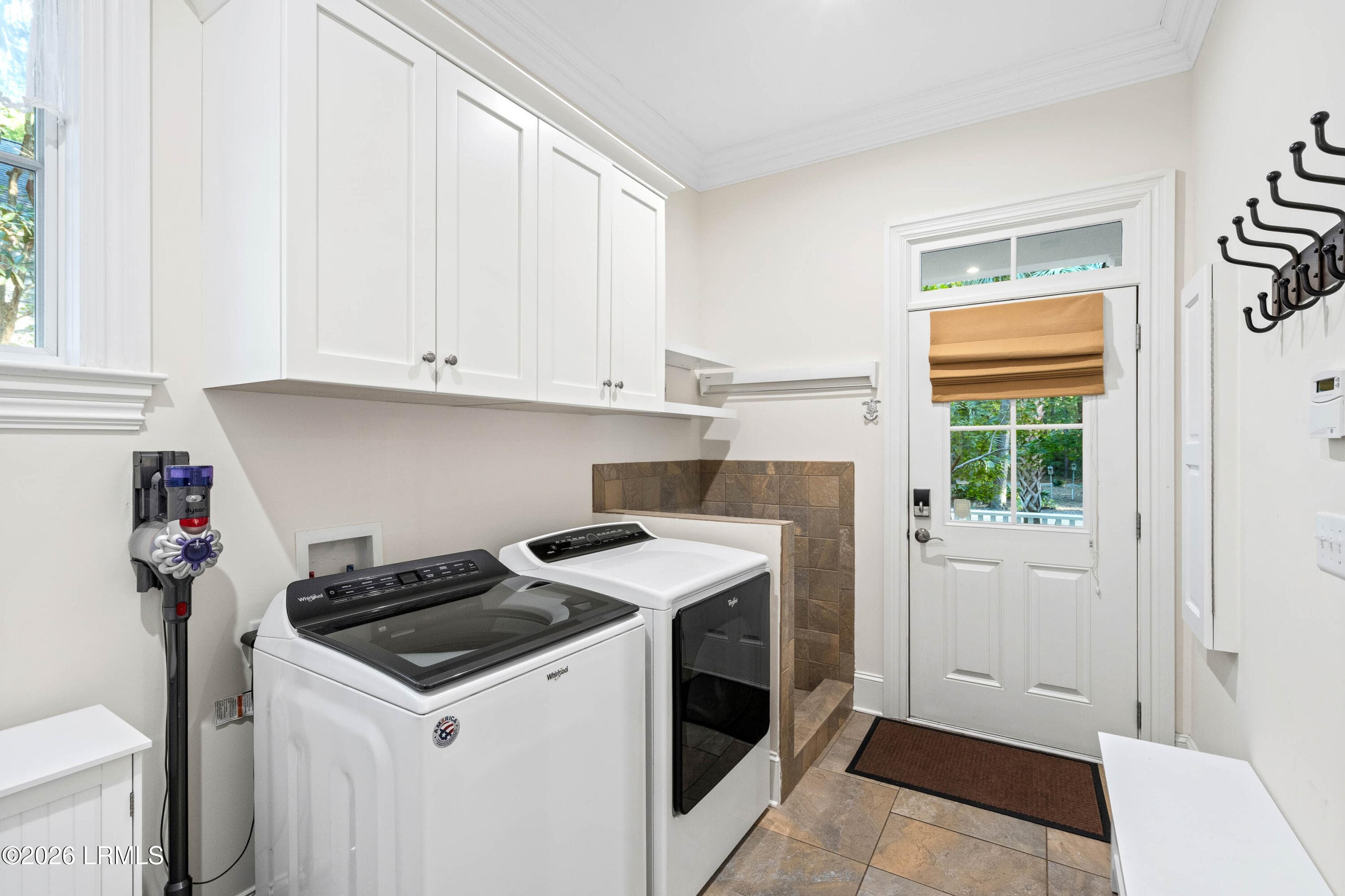 17 Newpoint-30 - 17 Newpoint Road, Beaufort, SC 29907