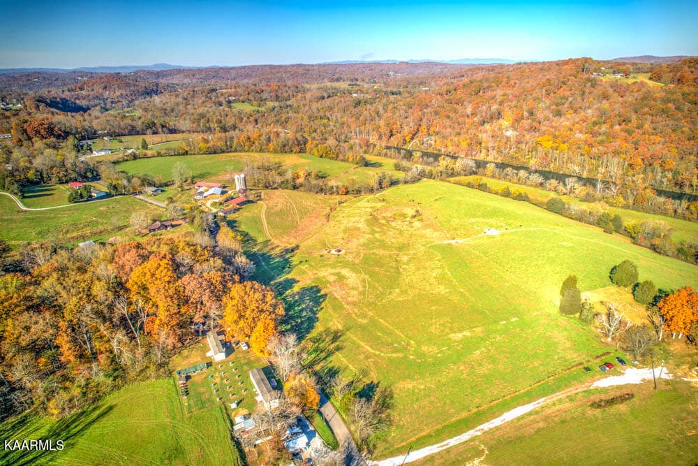 DJI_0005_6_7_8_9 - 311 Ross Cemetery Rd, Rocky Top, TN 37769