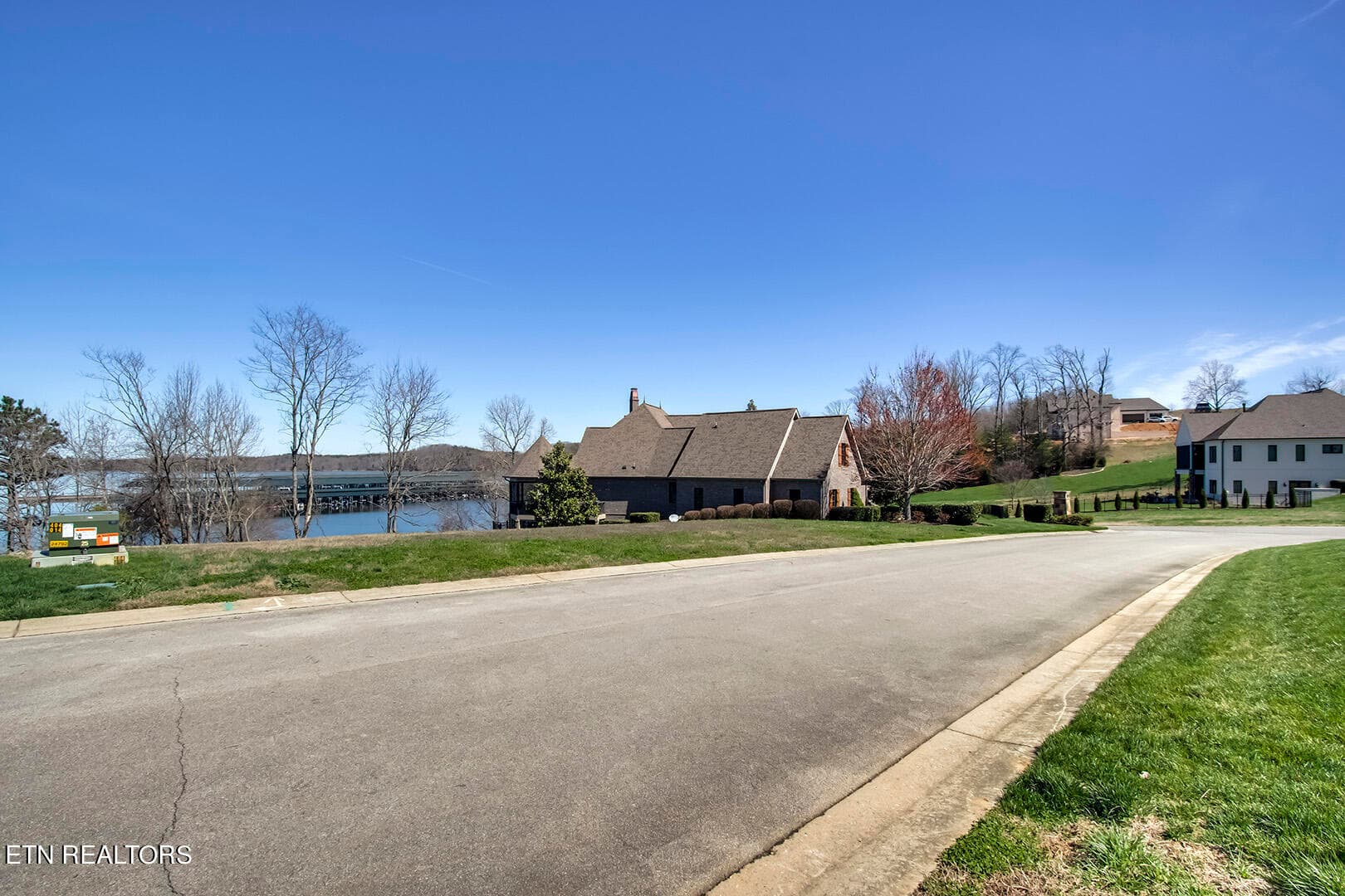 04_CypressPointeDrive_204_Street_E - 204 Cypress Pointe Drive, Lenoir City, TN 37772, Lenoir City
