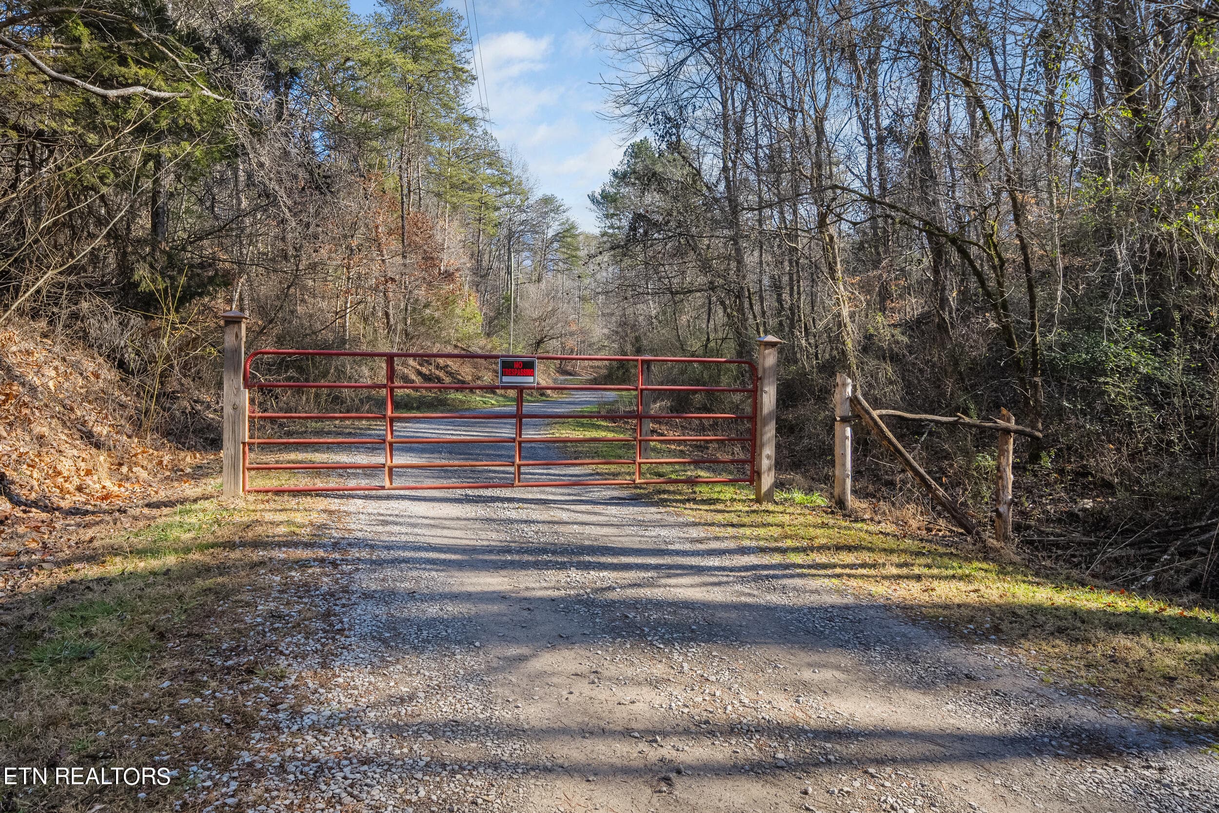dsc05307 - 820 Old Gate Rd, Pigeon Forge, TN 37863