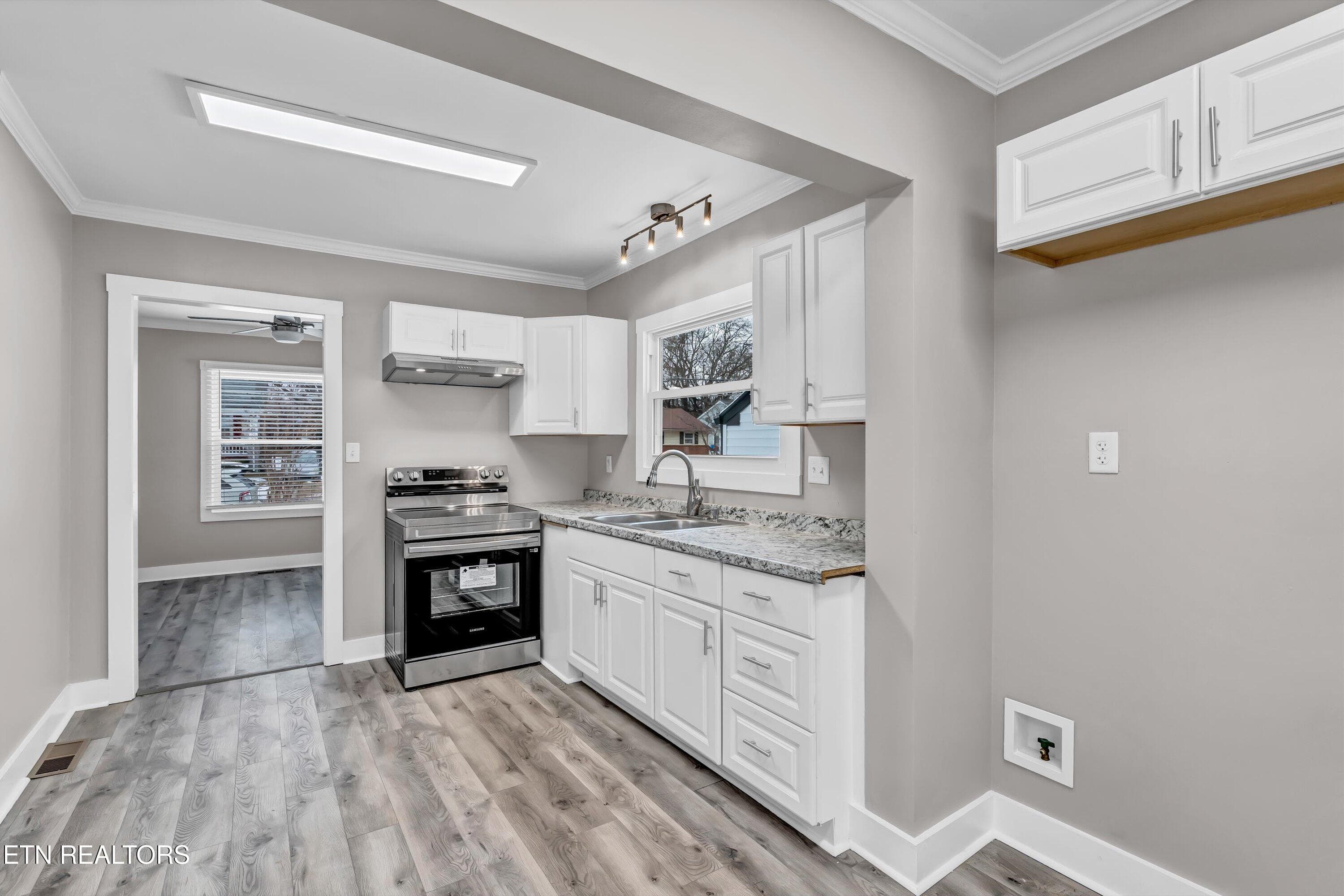 10-3918 Alma Ave-10 - 3918 Alma Ave, Knoxville, TN 37914, Knoxville