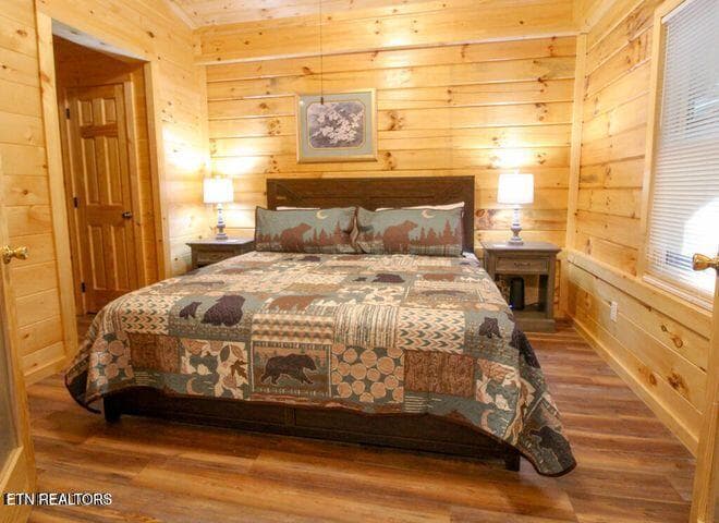 Bedroom - 1695 Misty Hollow Way, Gatlinburg, TN 37738, Gatlinburg
