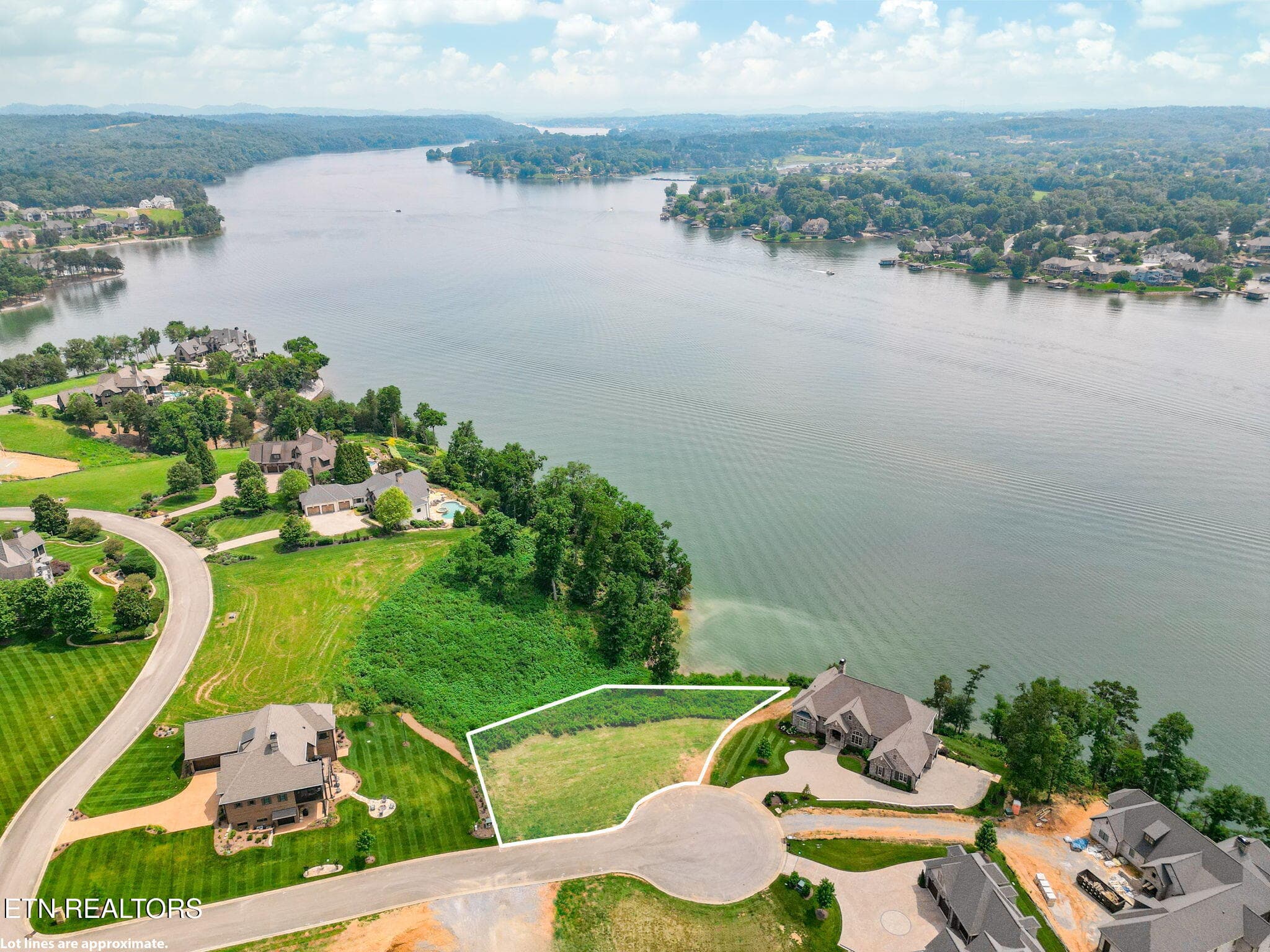 1999 Taffrail Drive, Lenoir City, TN 37772