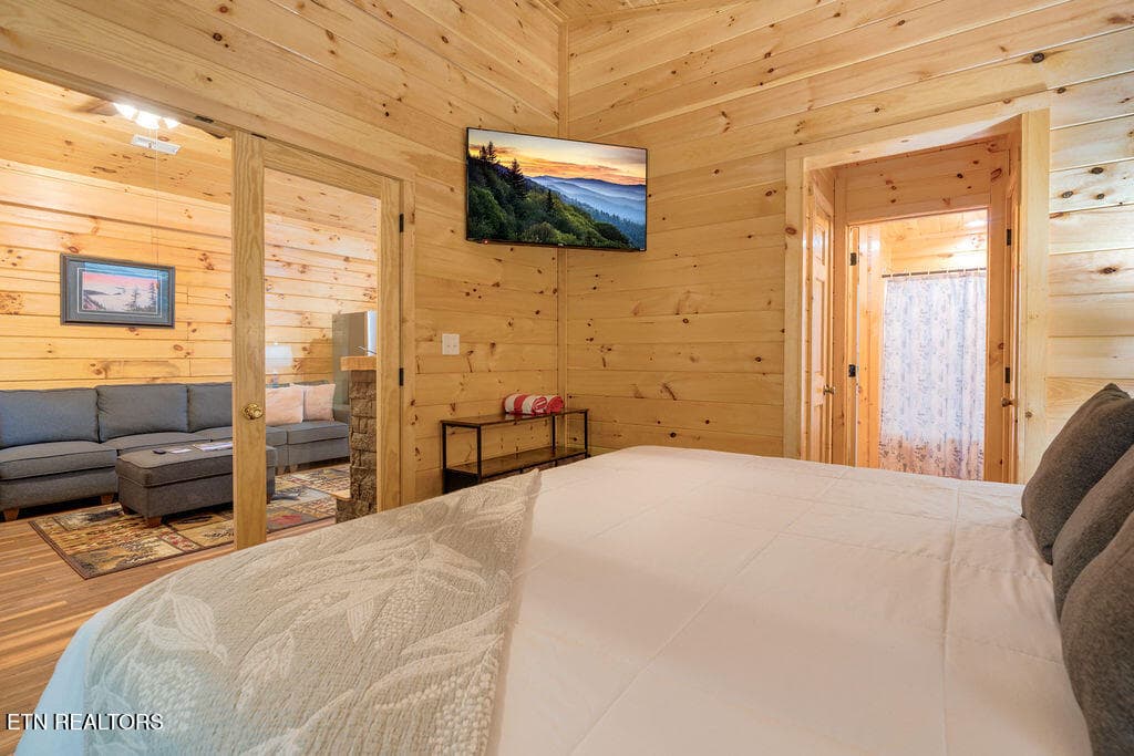 entance of bedroom - 1695 Misty Hollow Way, Gatlinburg, TN 37738, Gatlinburg