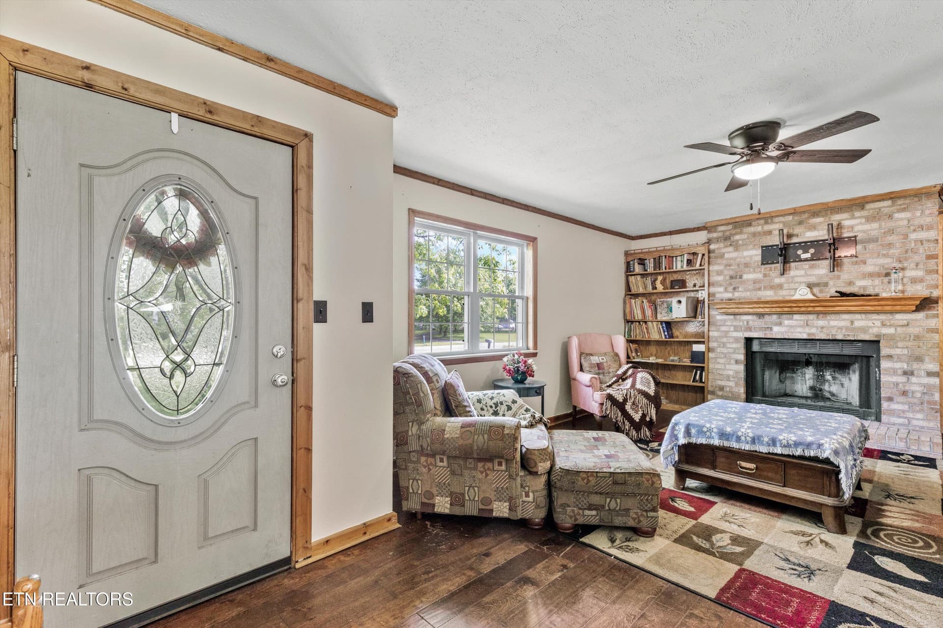 Living Room with Fireplace - 9438-0 Morgan County Hwy, Sunbright, TN 37872