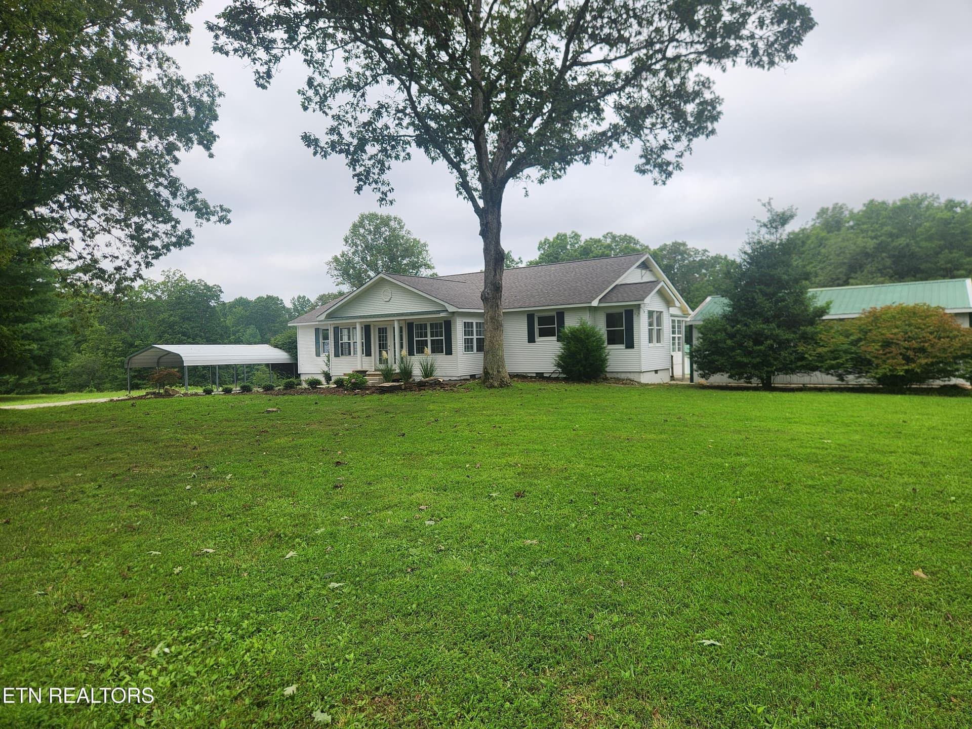 13346 Lantana Rd, Crossville, TN 38572