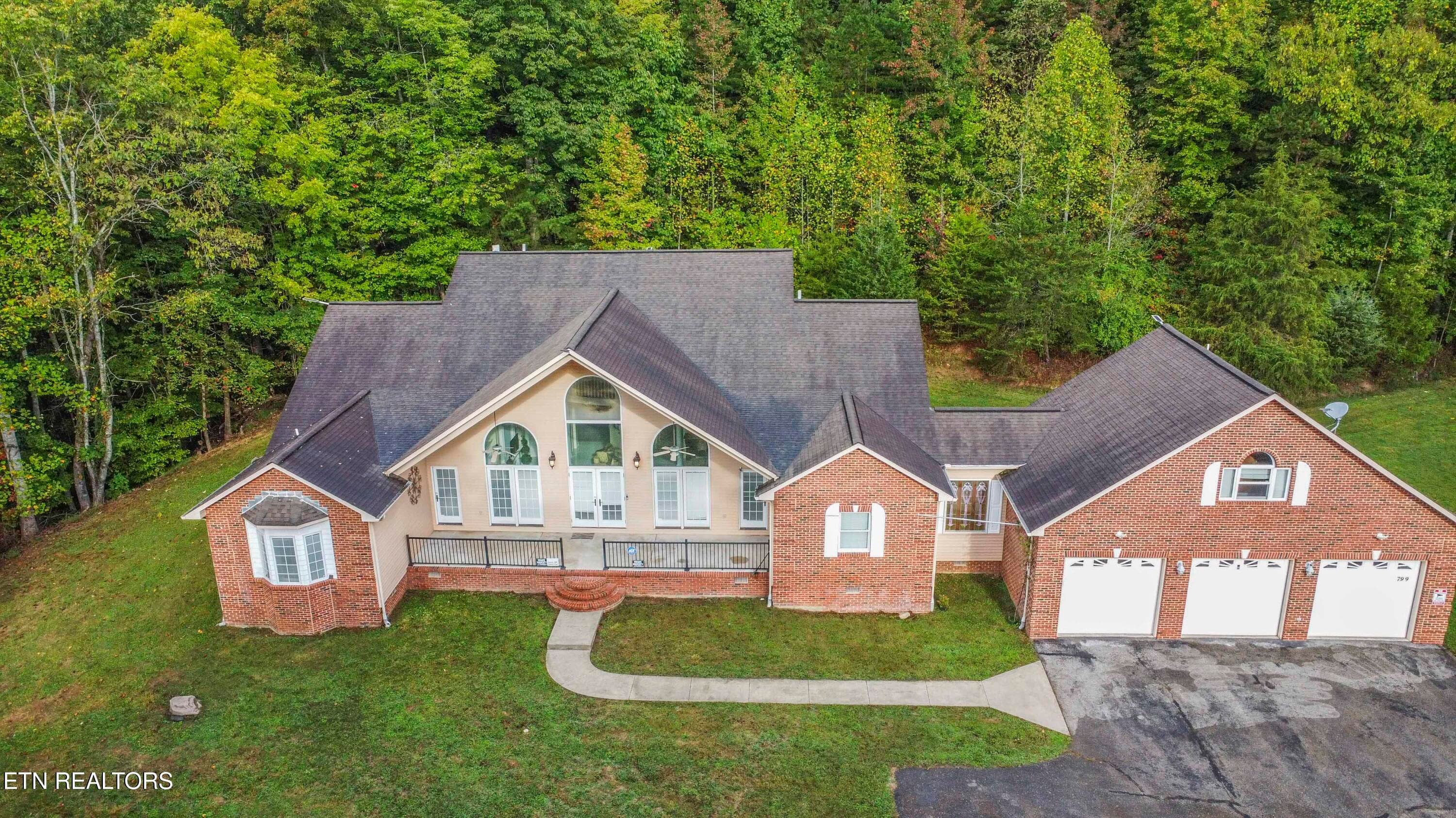 drone 13_1 - 799 Twin Hills Lane, Jacksboro, TN 37757, Jacksboro