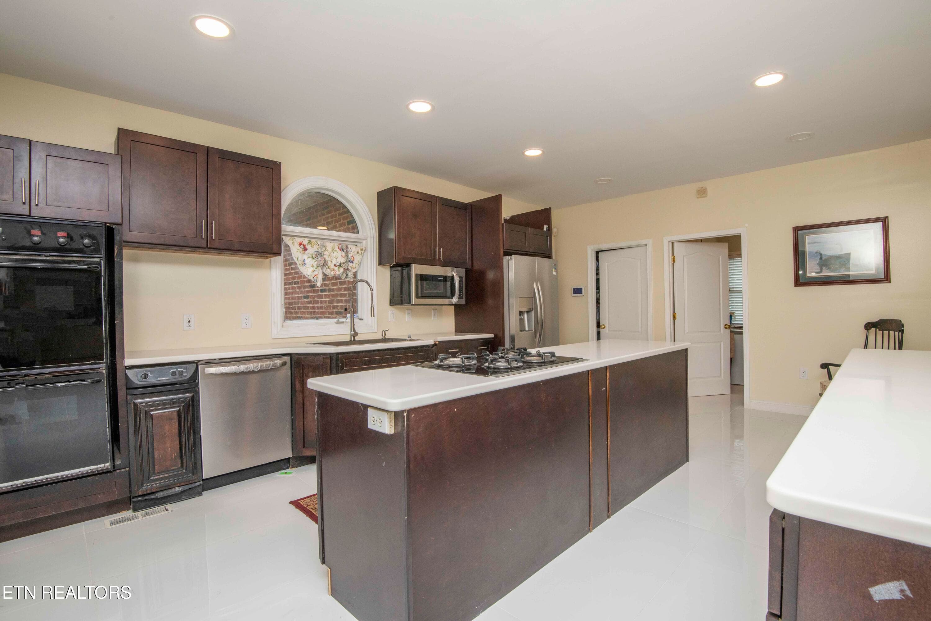 kitchen 3_1 - 799 Twin Hills Lane, Jacksboro, TN 37757, Jacksboro