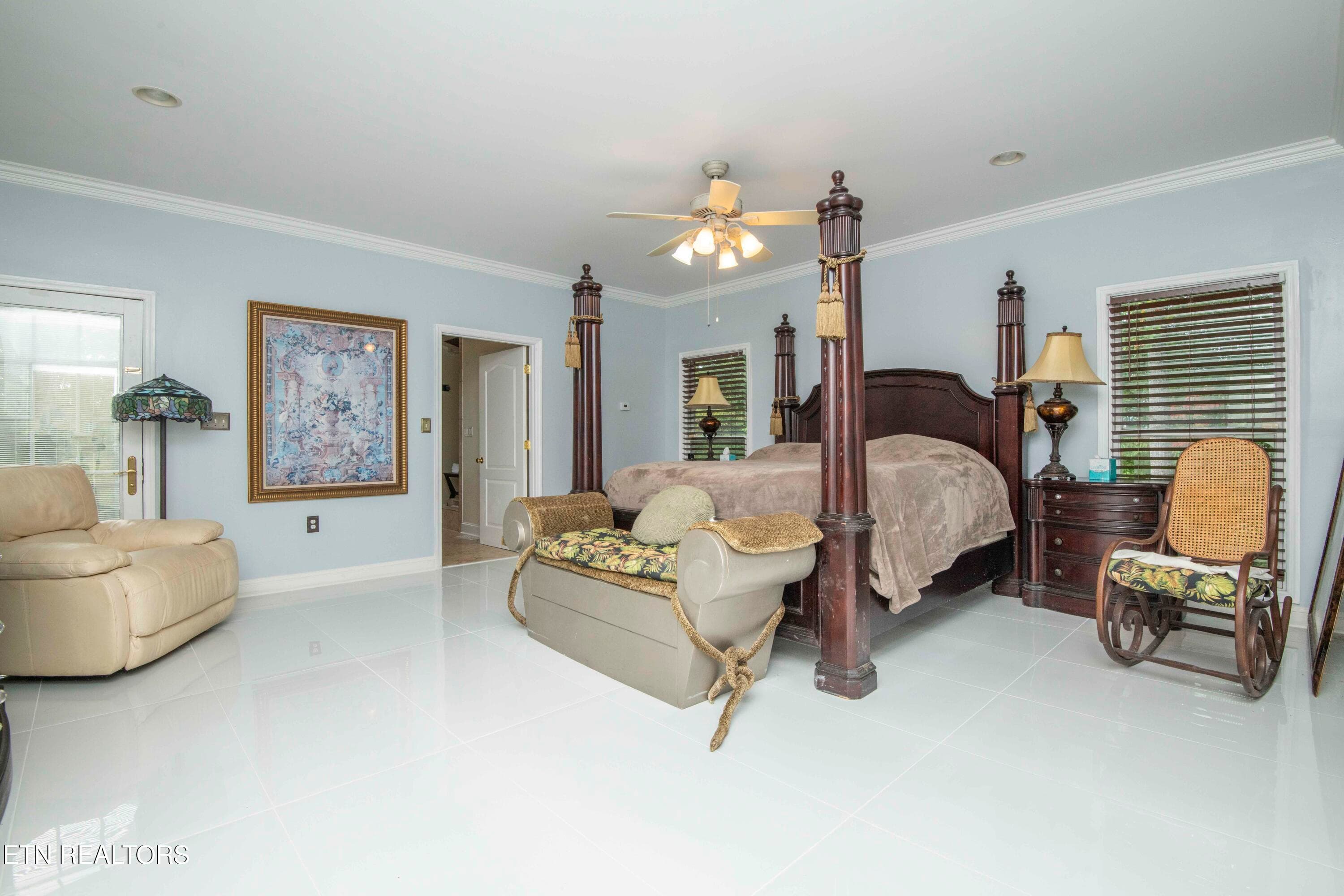 master bed 2_1 - 799 Twin Hills Lane, Jacksboro, TN 37757, Jacksboro