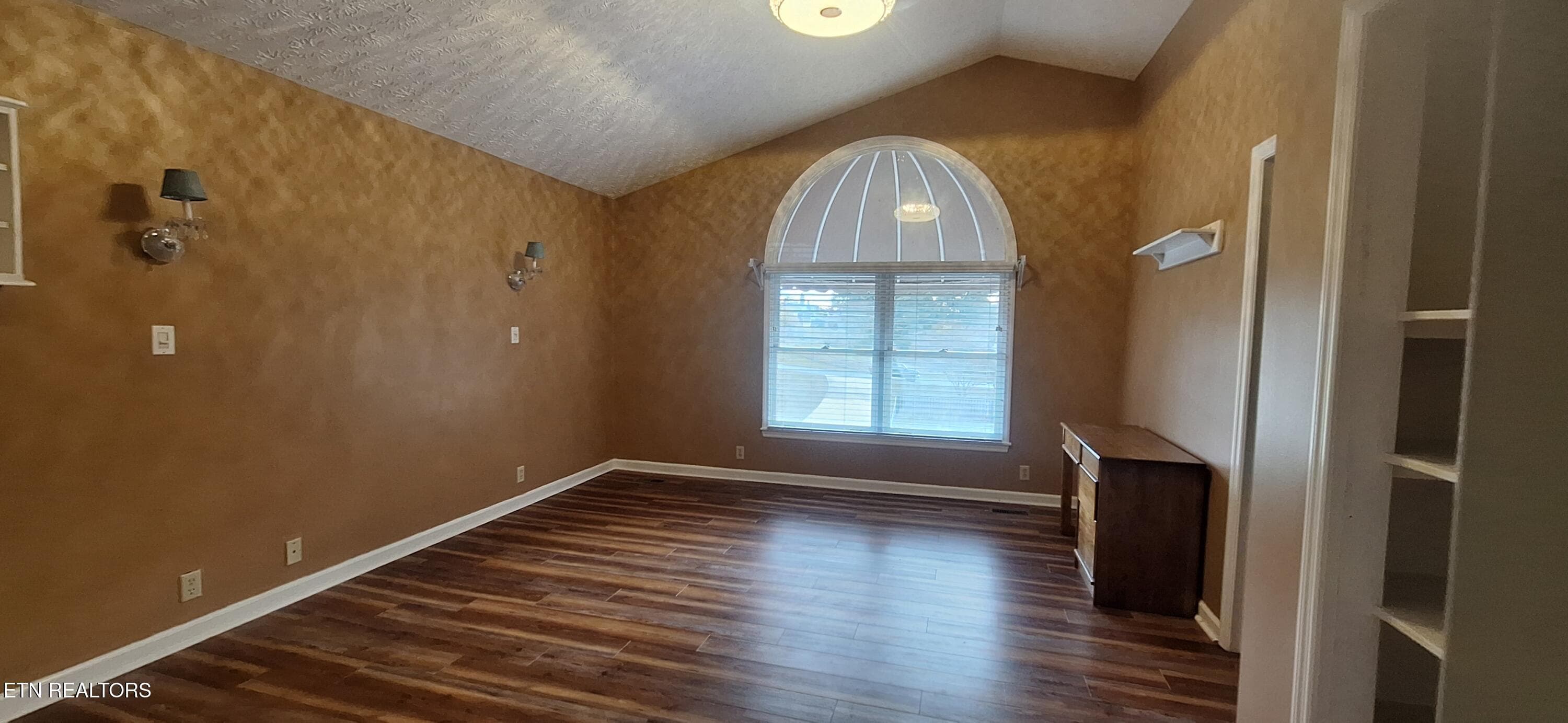 20251017_175822 - 7905 Whitcomb Rd, Powell, TN 37849