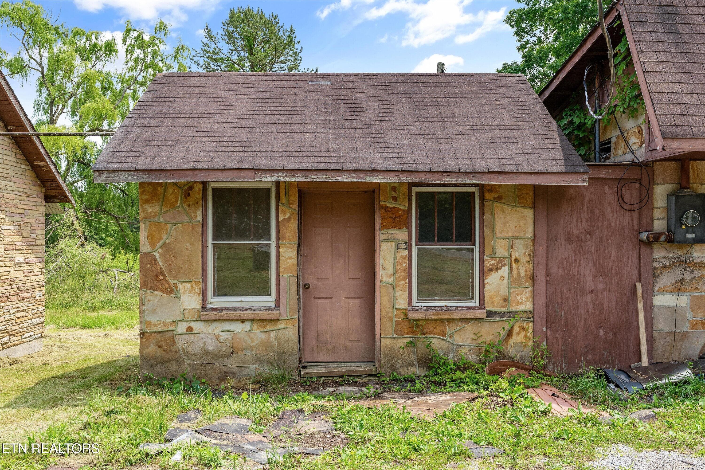 Exterior - 9476 Morgan County Hwy, Sunbright, TN 37872