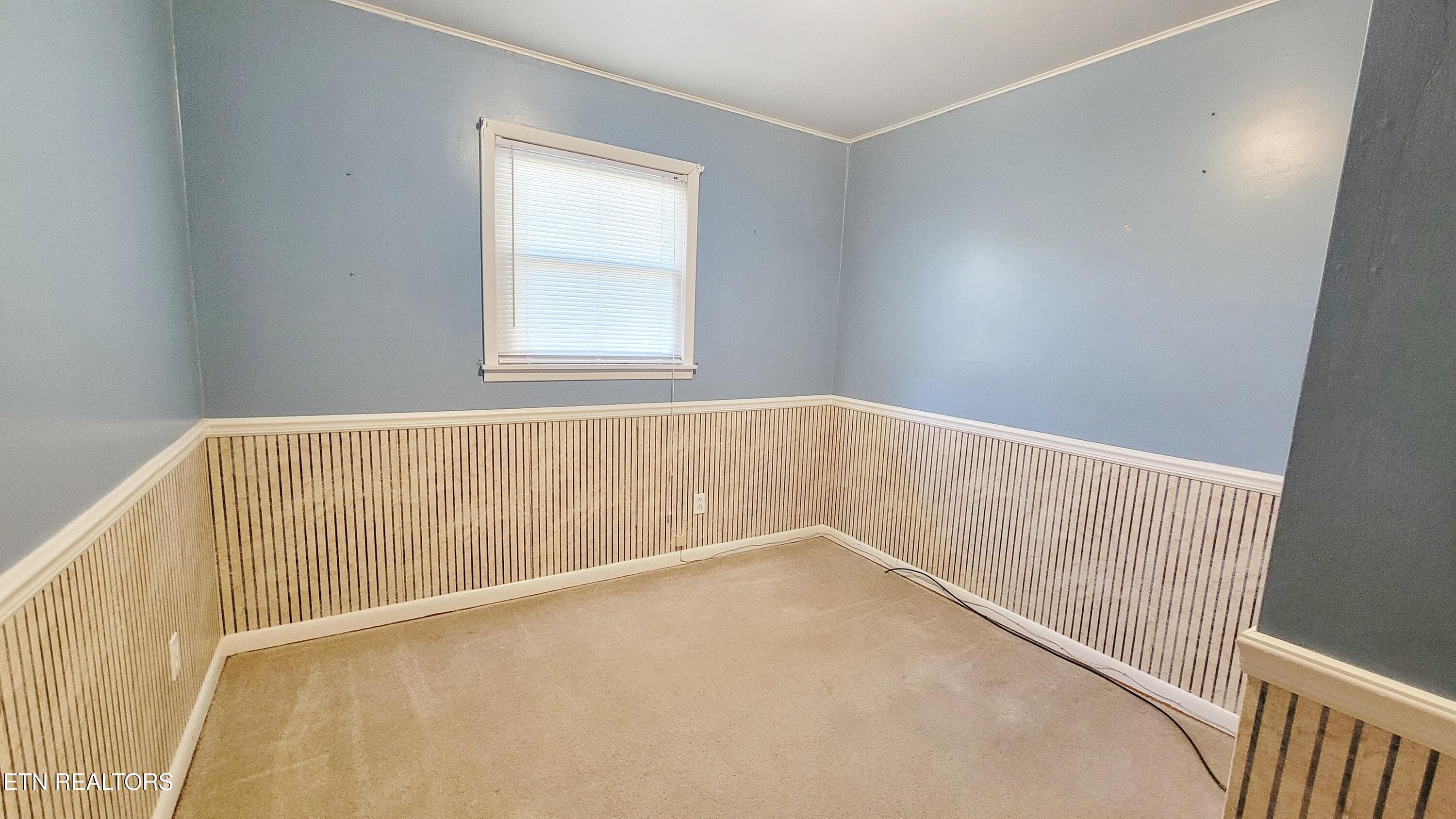GUEST ROOM III - 35 McDonald Rd, Midway, TN 37809