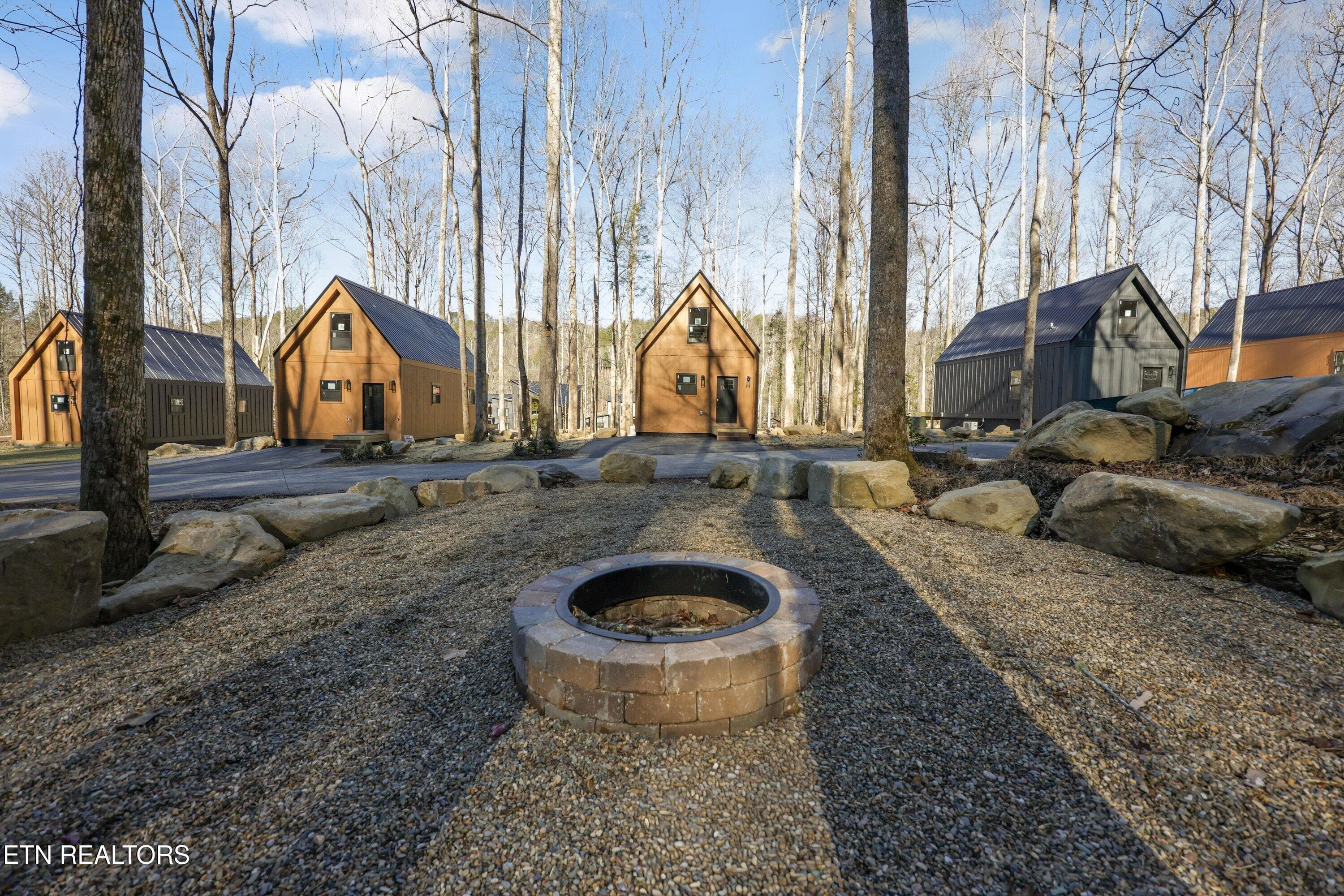 Community Fire Pit Creekside - 228 Braydens Way, Gatlinburg, TN 37738, Gatlinburg