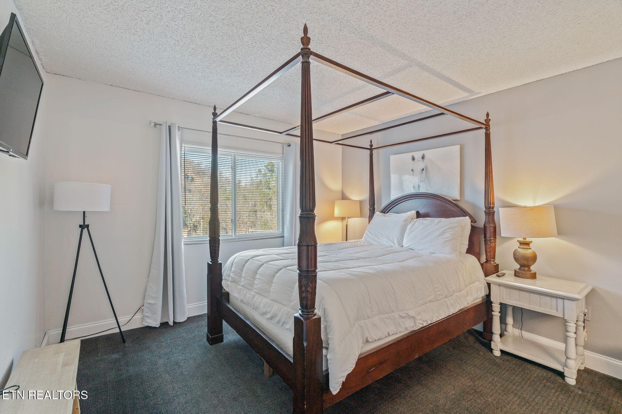 Smoky Mountain Bedroom - 102 Baskins Creek Bypass 207, Gatlinburg, TN 37738, Gatlinburg
