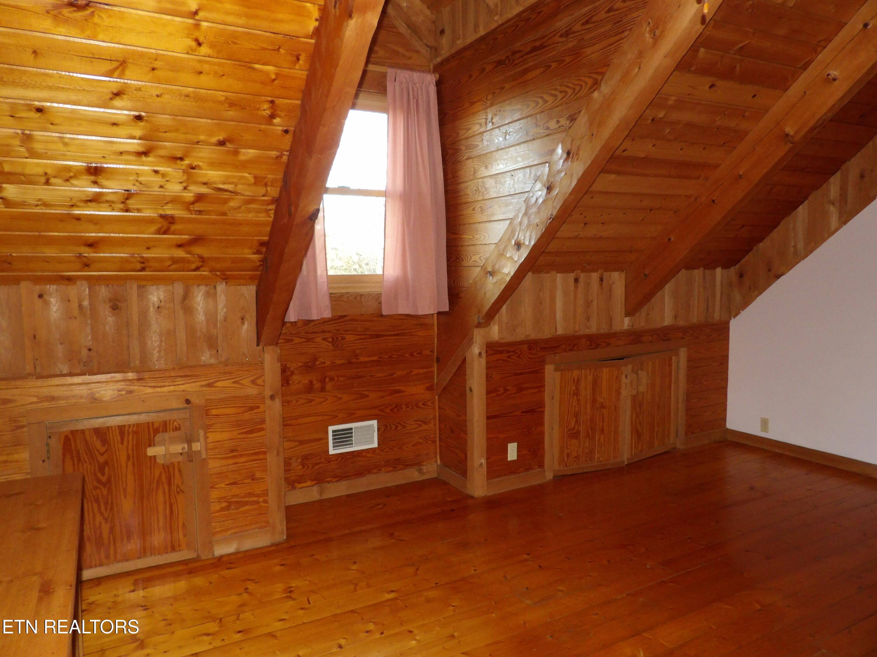 101_8927 - 323 Beech Hollow Rd, Harrogate, TN 37752