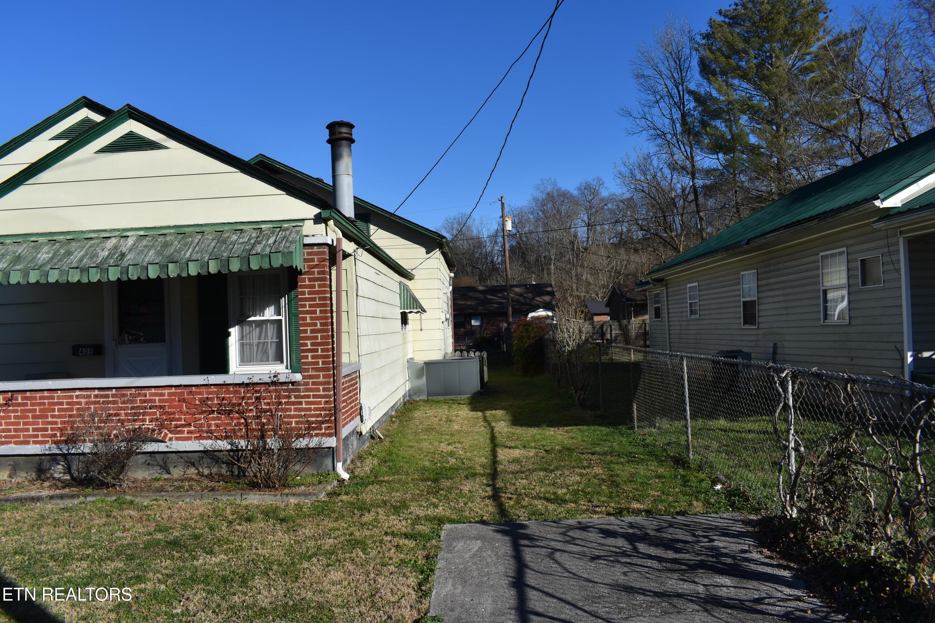 DSC_0002 - 405 S 37th St, Middlesboro, KY 40965
