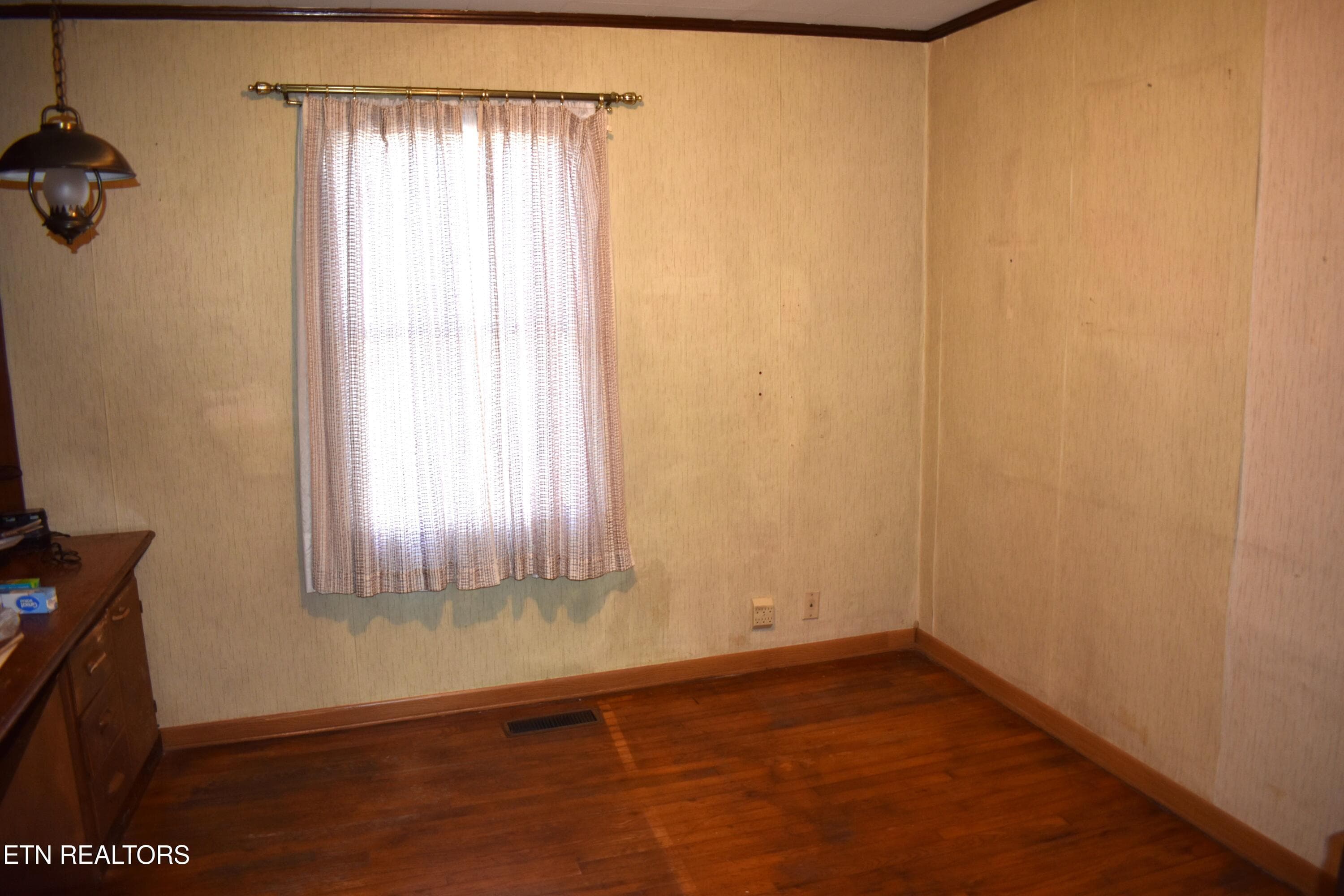 DSC_0012 - 405 S 37th St, Middlesboro, KY 40965