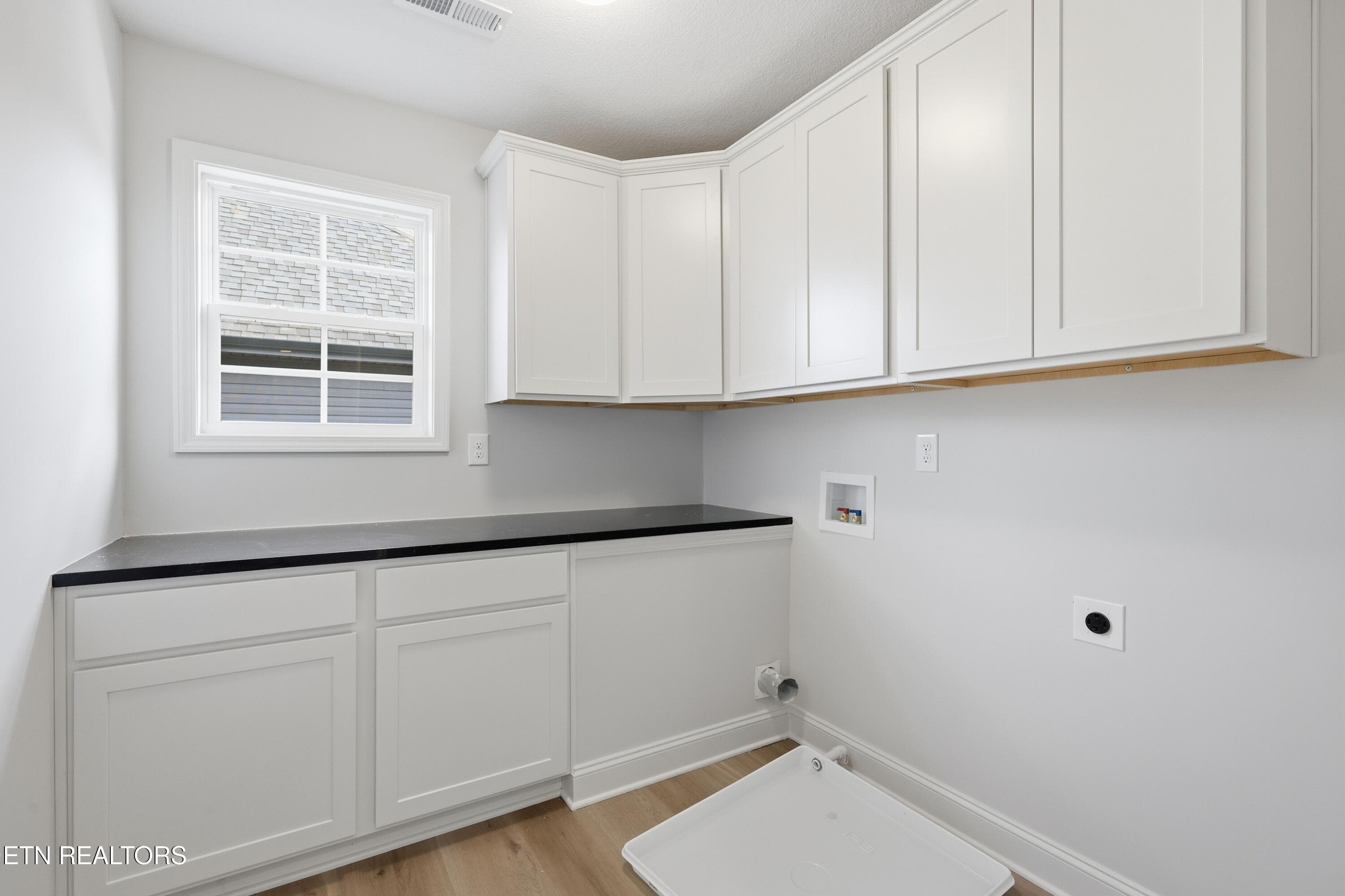 Utility Room - 2036 Hickory Reserve Rd, Knoxville, TN 37932, Knoxville