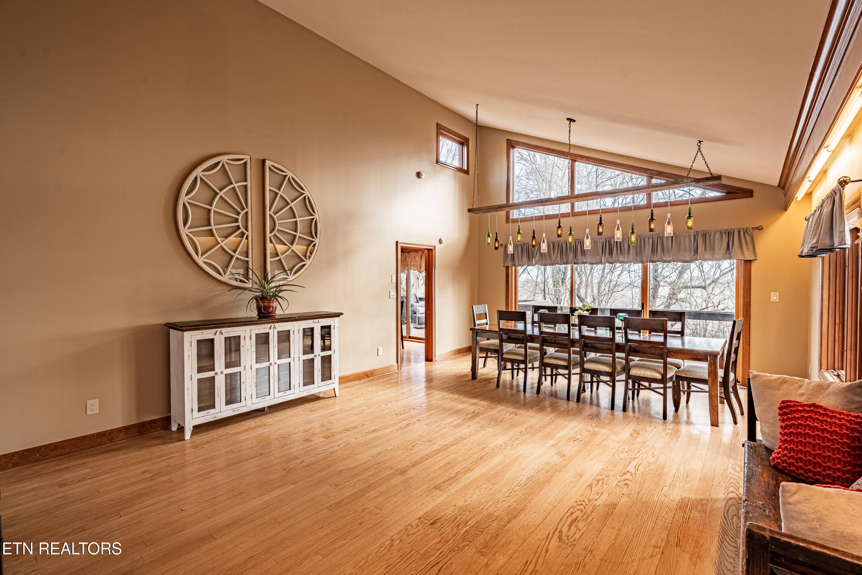 Living/ Dining - 11104 Poplar Ridge Rd, Knoxville, TN 37932, Knoxville