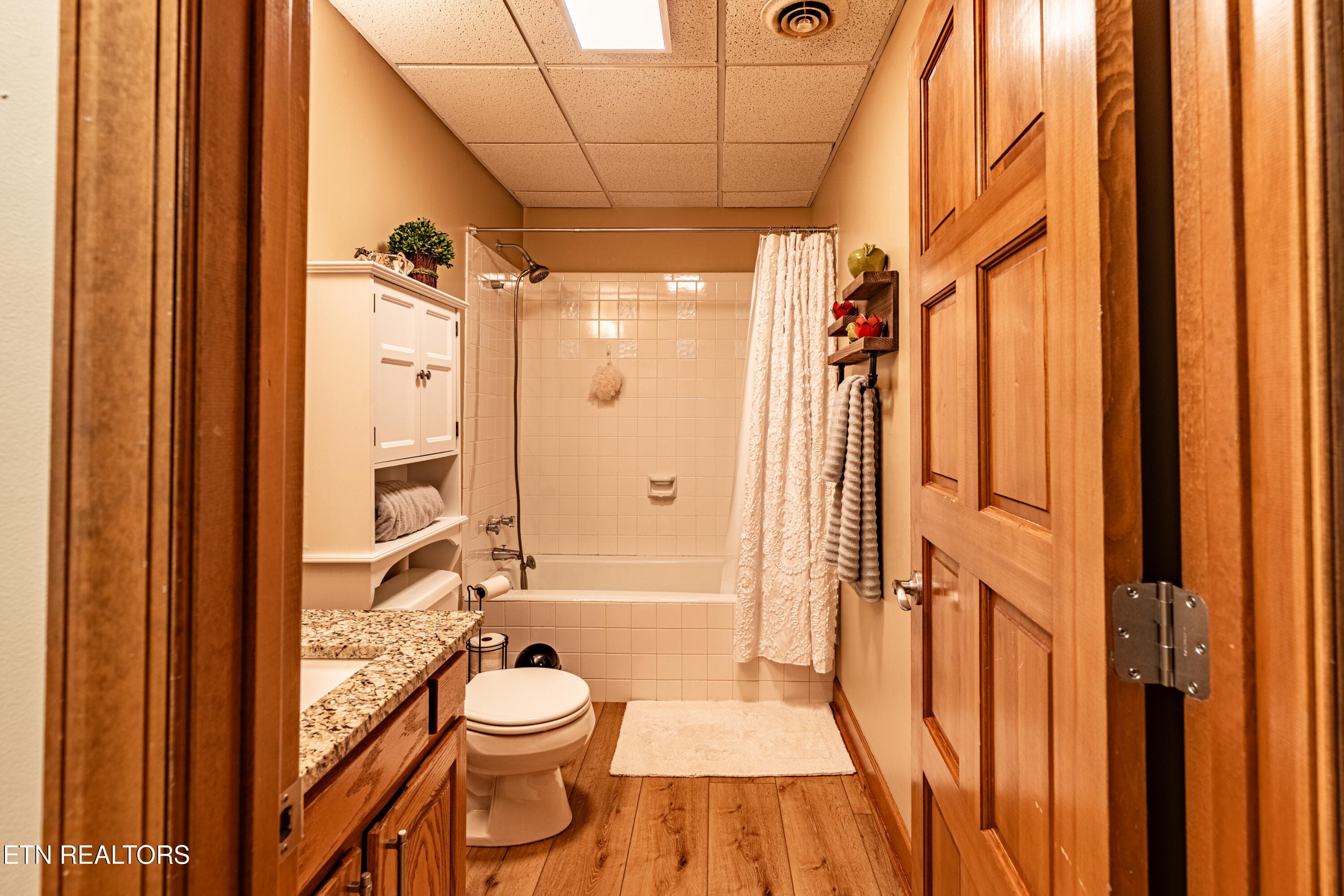 Bathroom - 11104 Poplar Ridge Rd, Knoxville, TN 37932, Knoxville