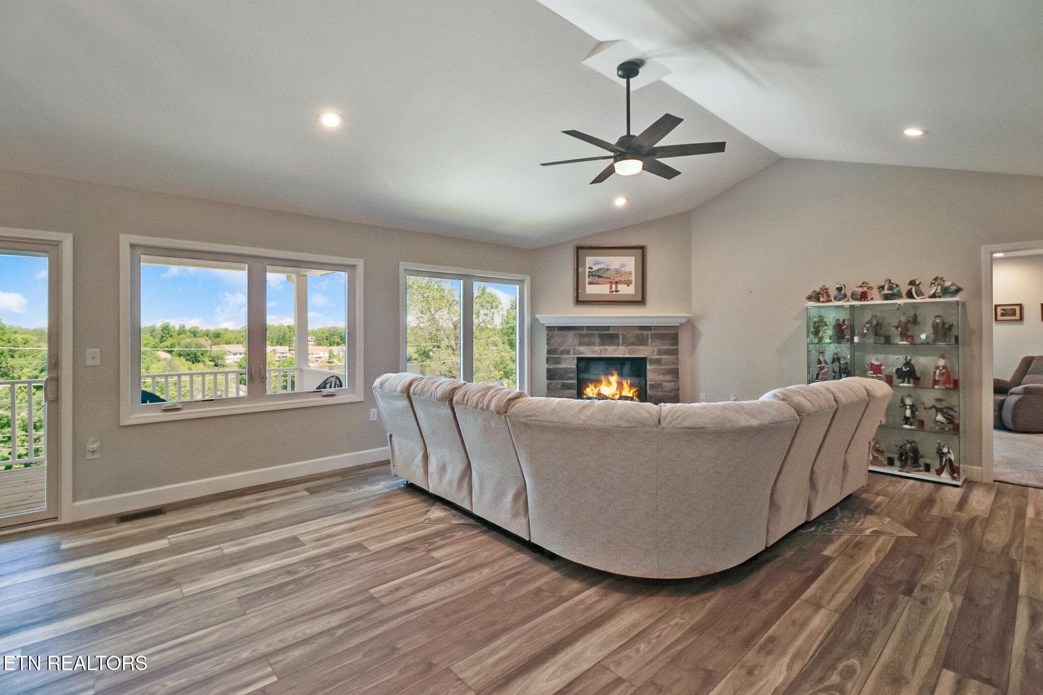 Living room - 38 Markham Terrace, Crossville, TN 38558