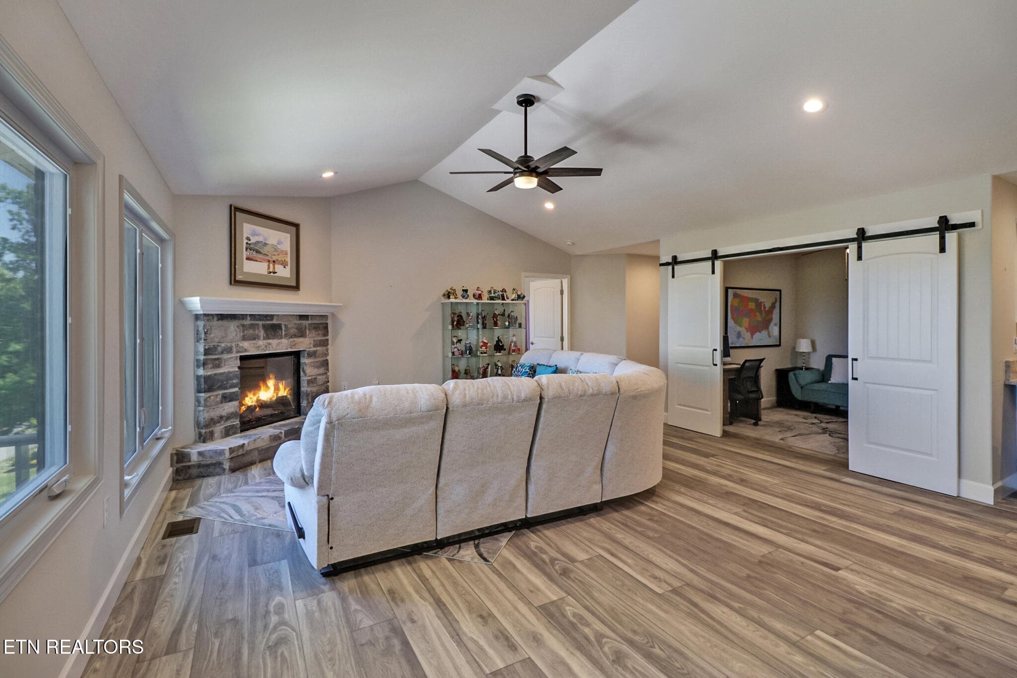 Living room - 38 Markham Terrace, Crossville, TN 38558