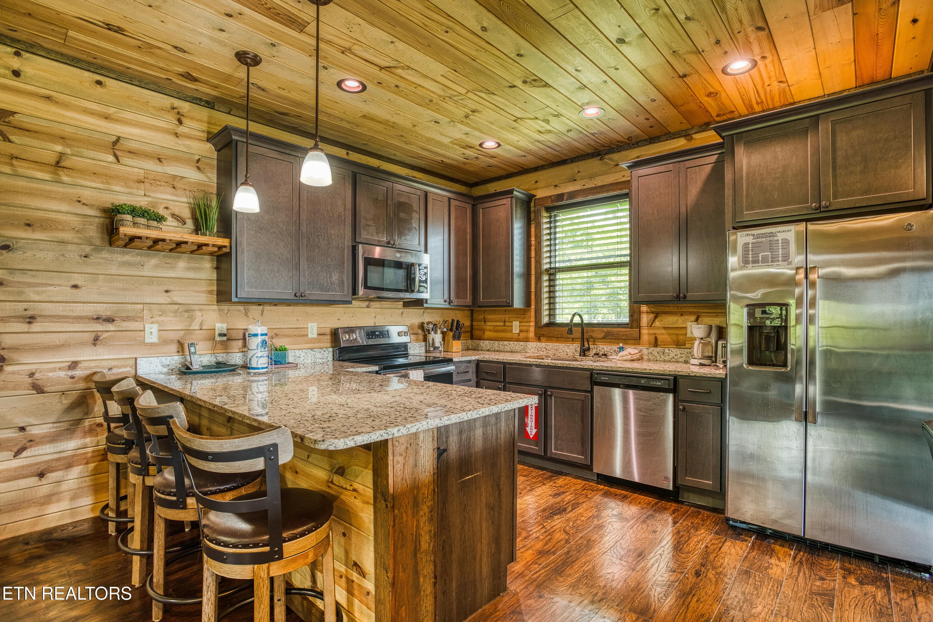 804 Upper Picadilly Ln-0050 - 804 Upper Picadilly Lane, Gatlinburg, TN 37738, Gatlinburg