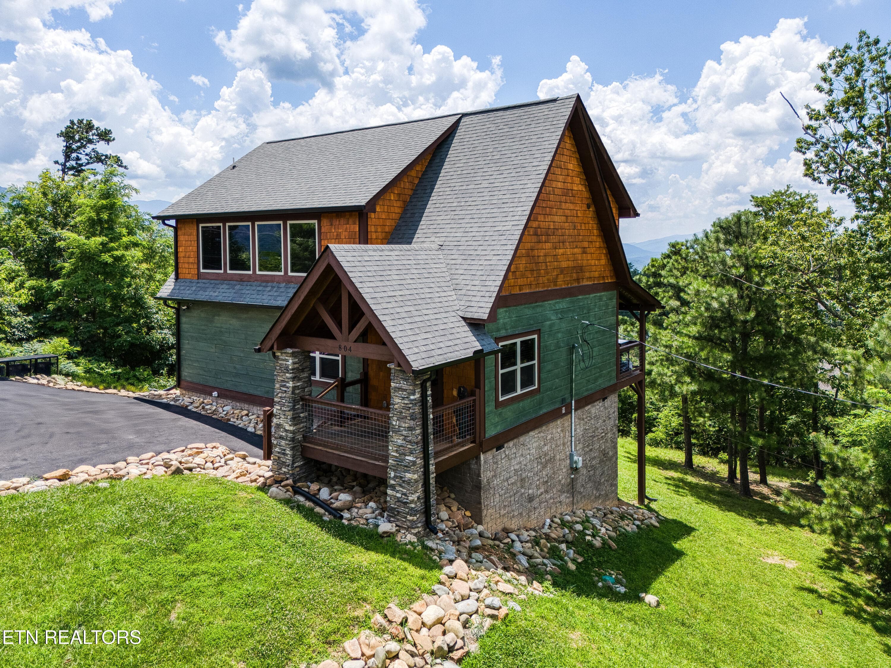 804 Upper Picadilly Ln-0024 - 804 Upper Picadilly Lane, Gatlinburg, TN 37738, Gatlinburg